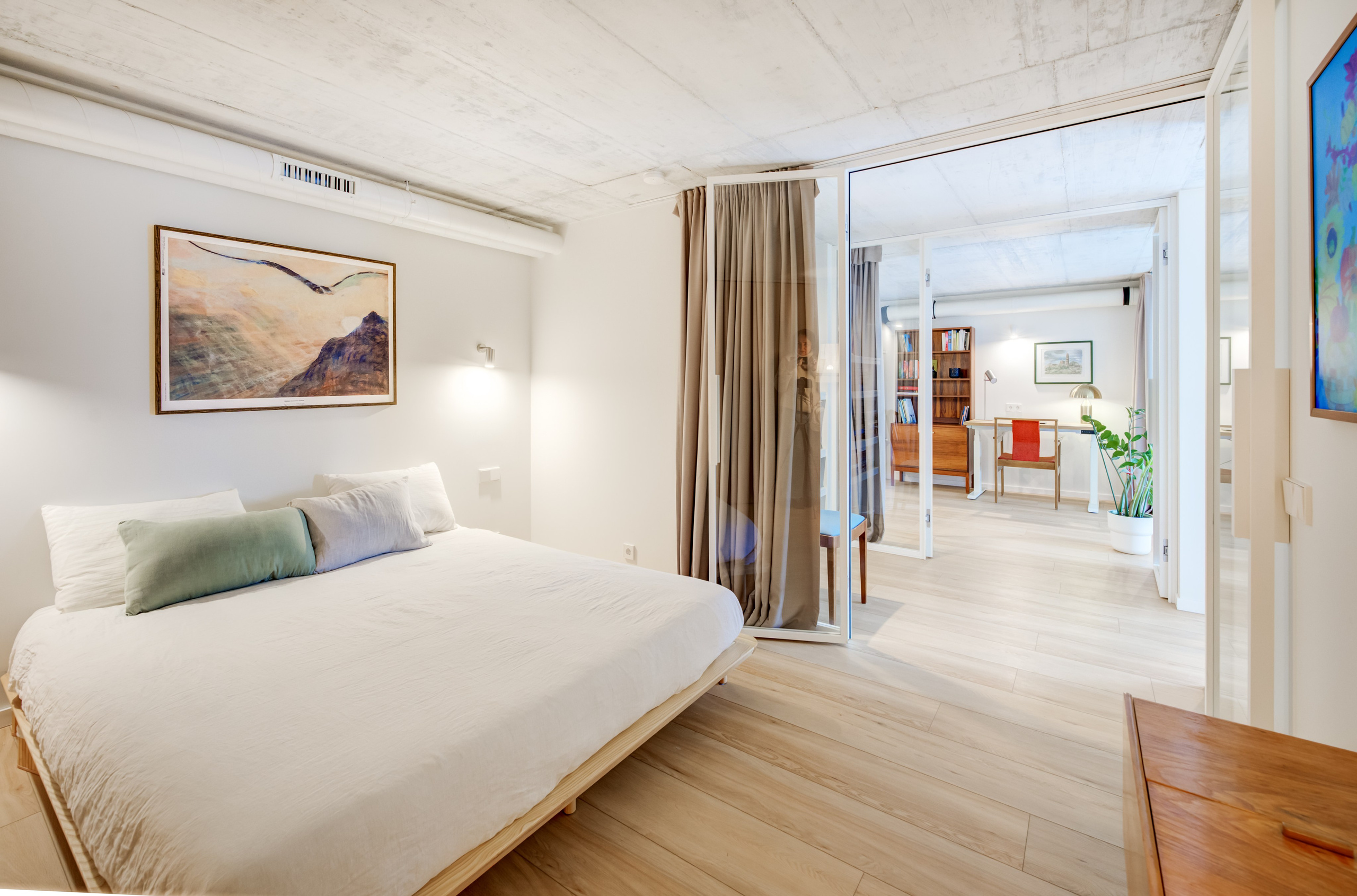 Kauno g. 32B. Elina Sapiega fotografė Vilniuje