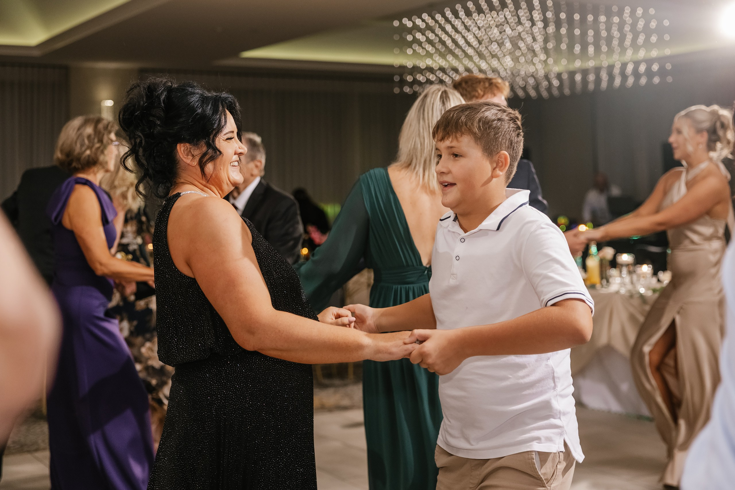 09.06.2025 Wedding. Wedding family event photographer in Chicago Nick Yushevich