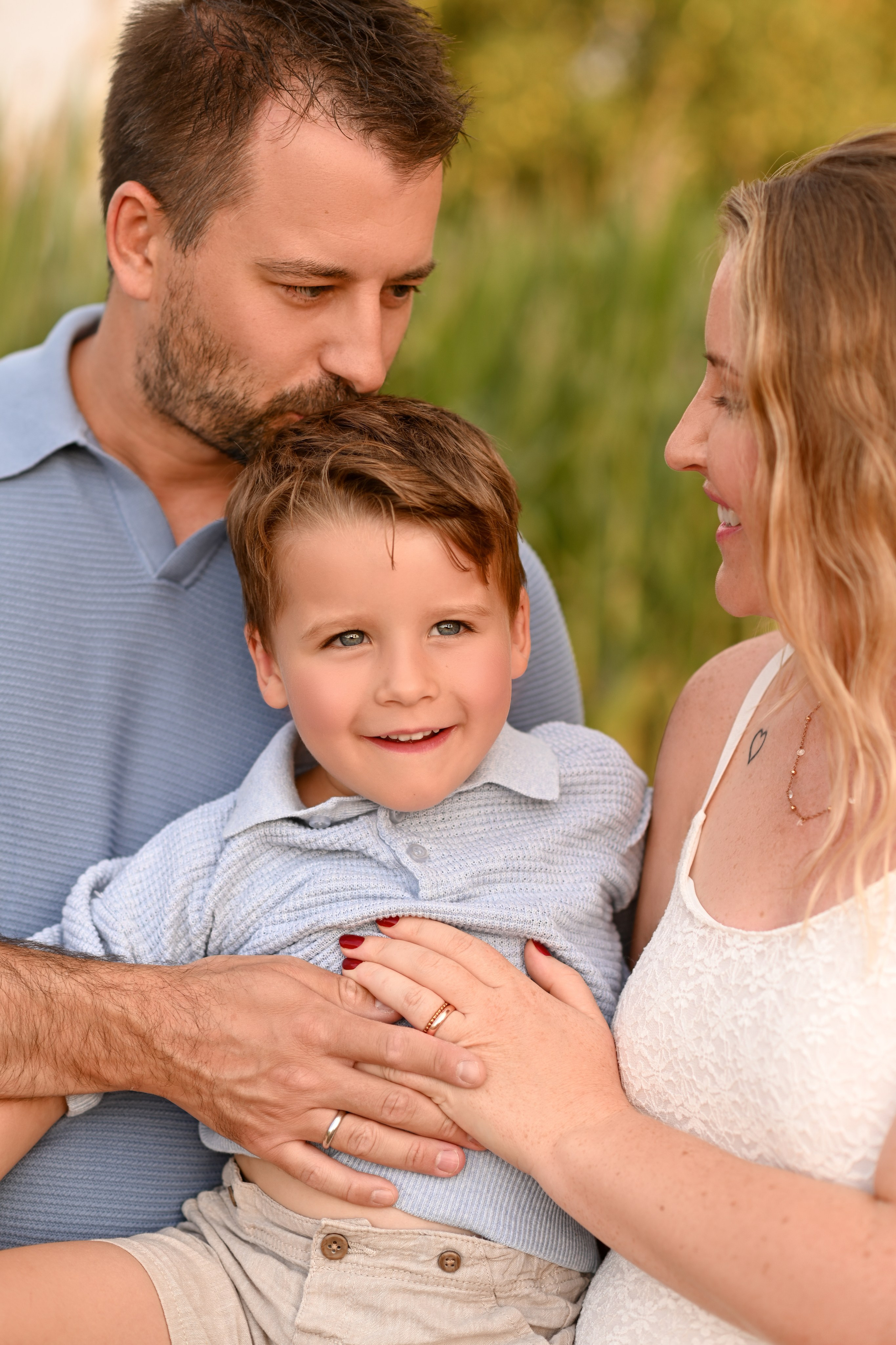 Familienfotoshooting im Studio & Outdoor |Köln, Aachen, Düren. Neugeborene, Baby Fotografin in Düren (NRW) - Vitalina Unruh