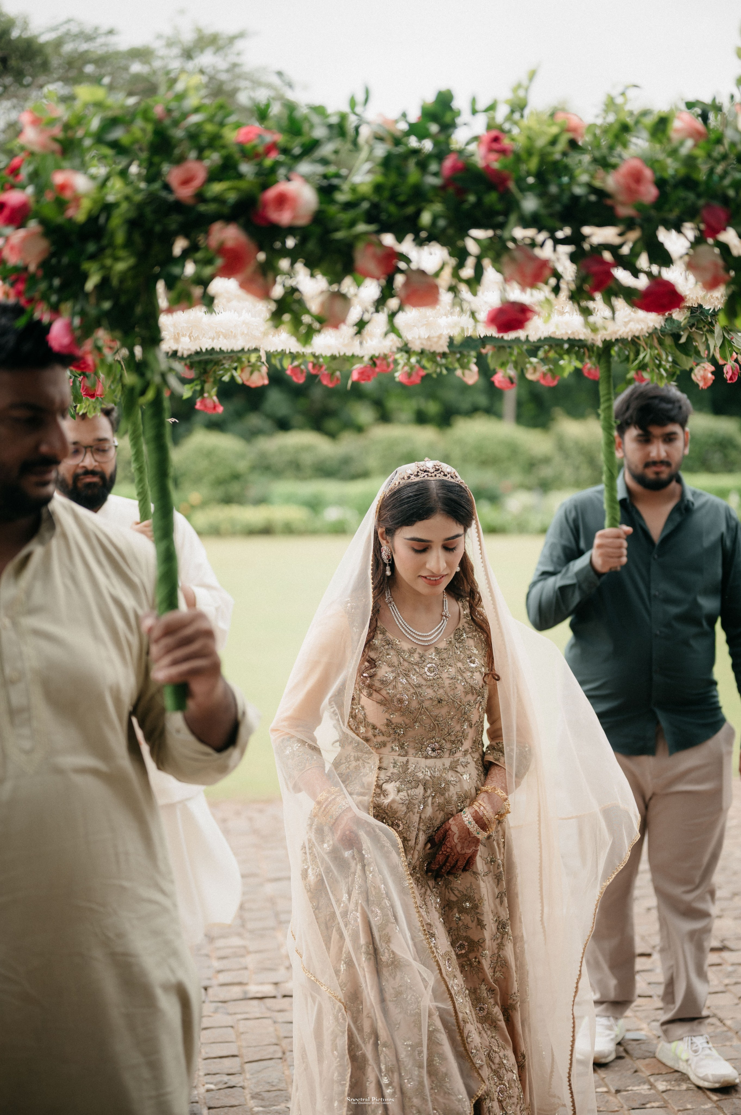 Insha & Zeeshan | “Their Nikah Story”