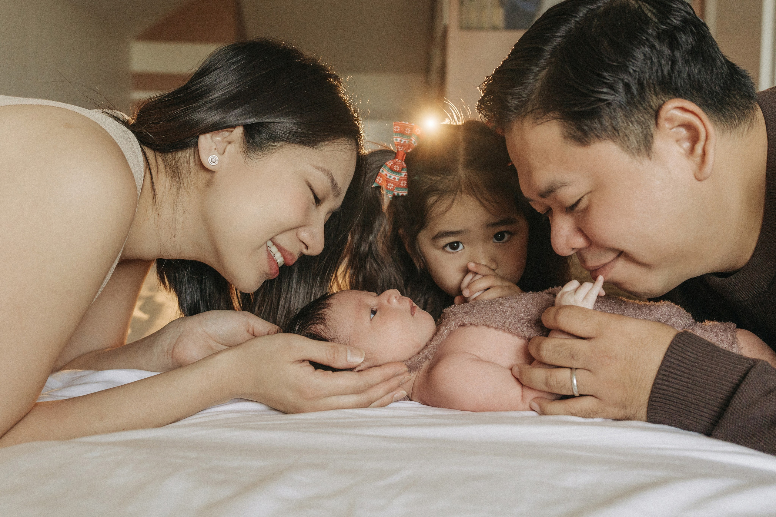 Full Family Newborn Photography – Love, Warmth & Connection. Alisa Tant — Family and newborn photographer Bucks County, Montgomery county, Philadelphia, NJ