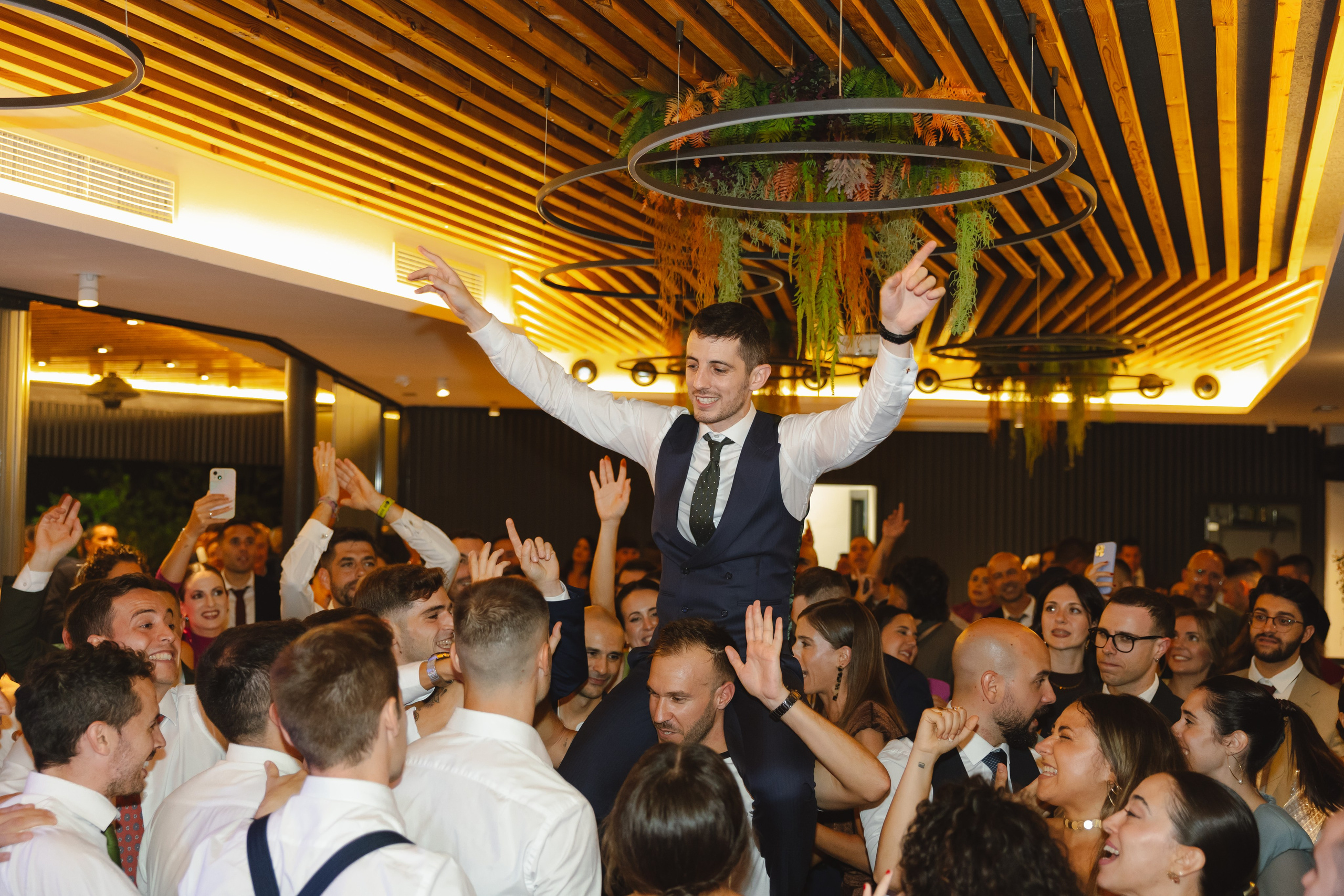 EVA & GUILLE. Fotógrafo y Videografo de bodas y eventos