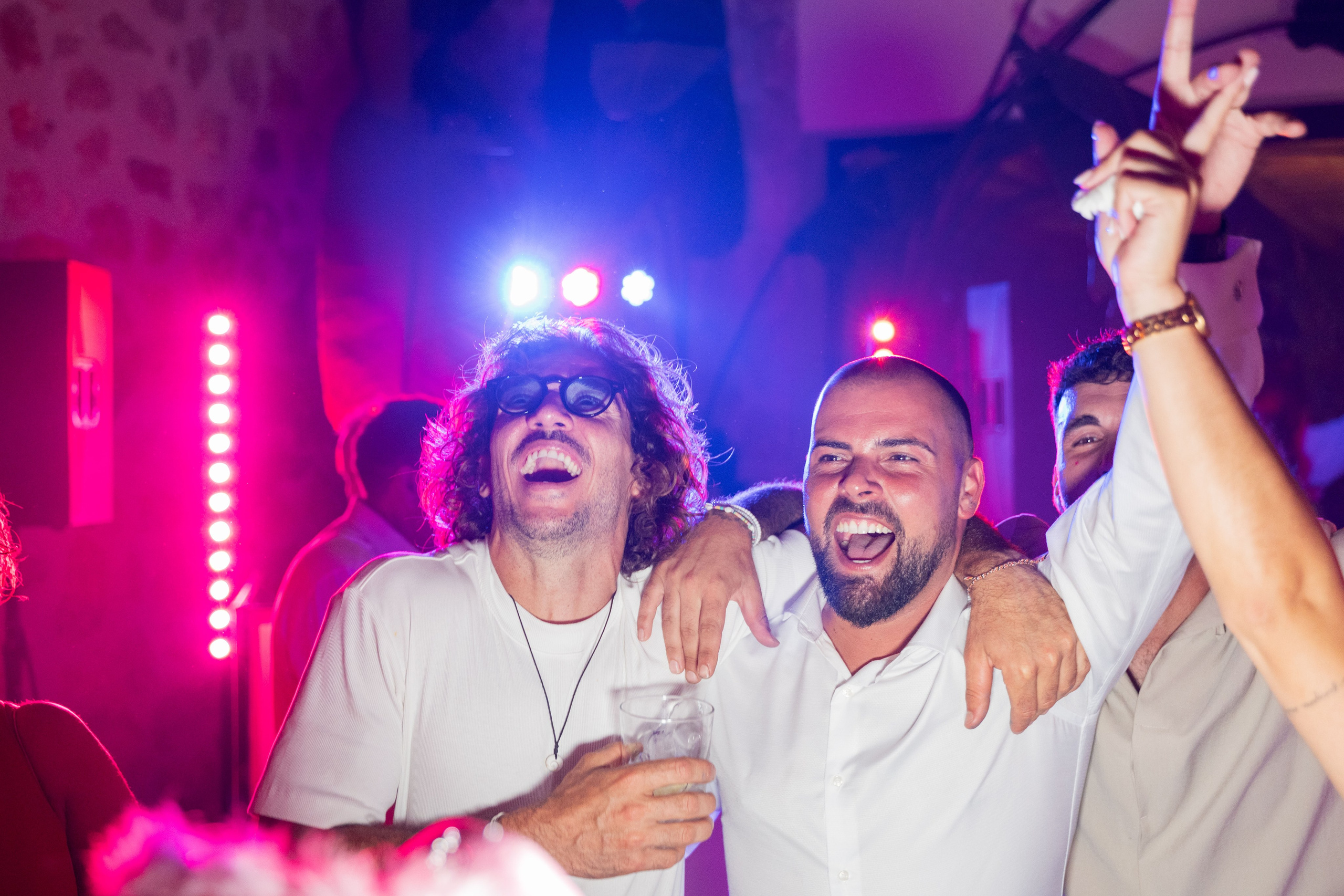 Azu&Juanan. Mallorca Weddings & Family – Natural & Emotional Photography