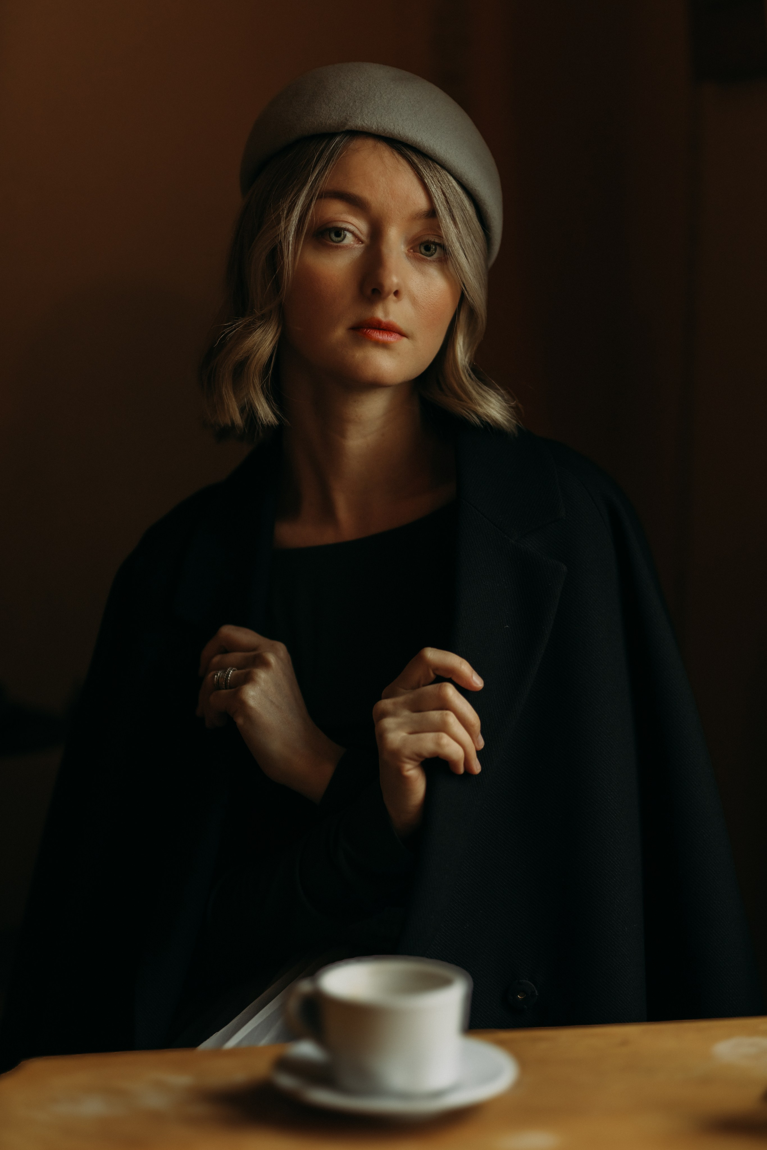 Woman phoshoot. Wedding and potrait photographer in Helsinki Vickan O