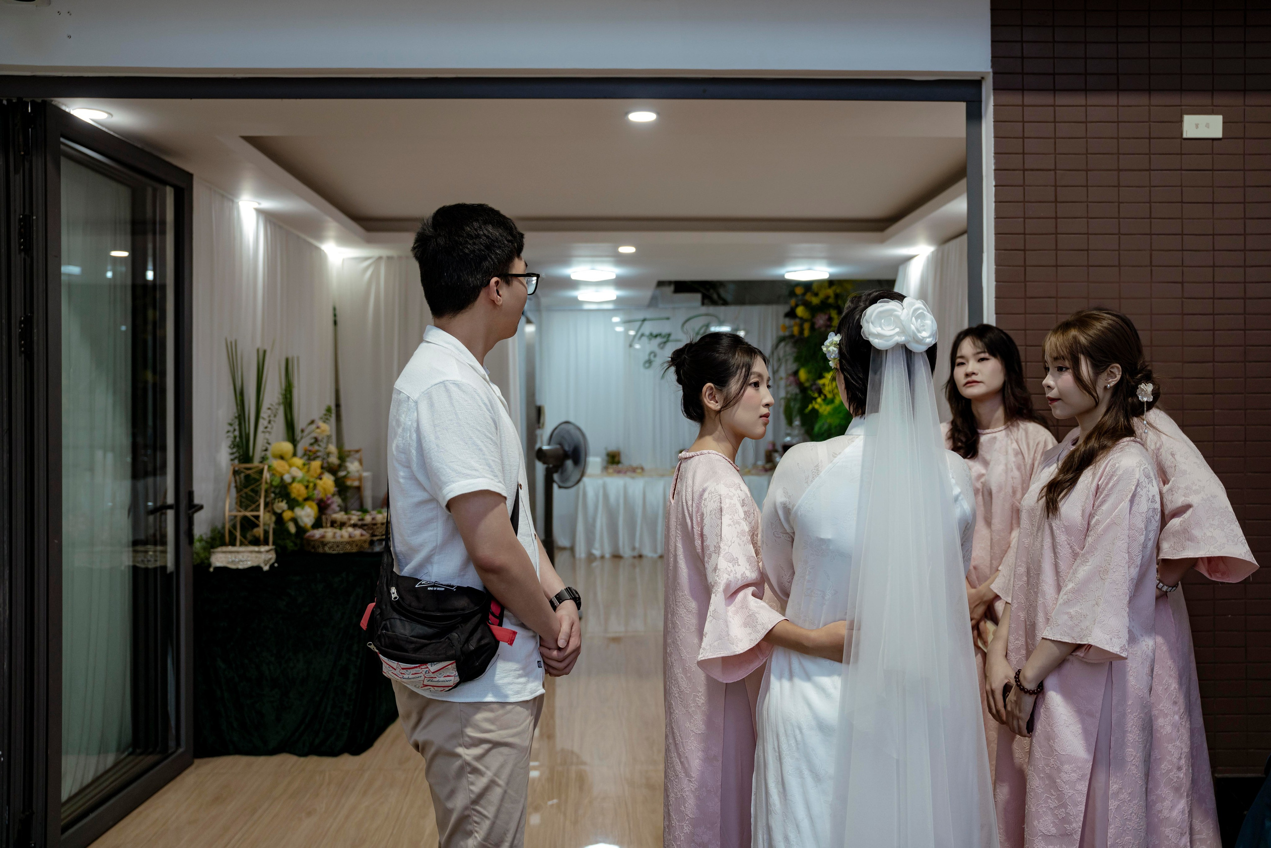 JOE & MIA. WEDDING PHOTOGRAPHER IN VIETNAM