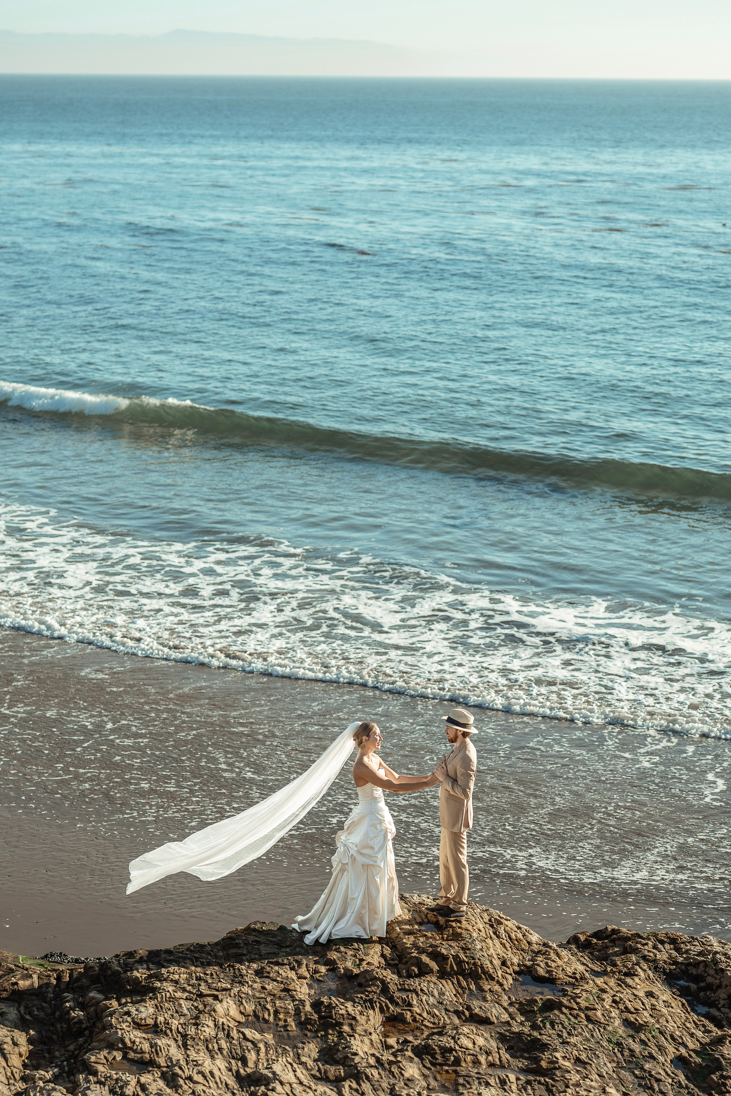 Coastal Elopement in Santa Cruz & Monterey. Wedding & Elopement Photographers in California