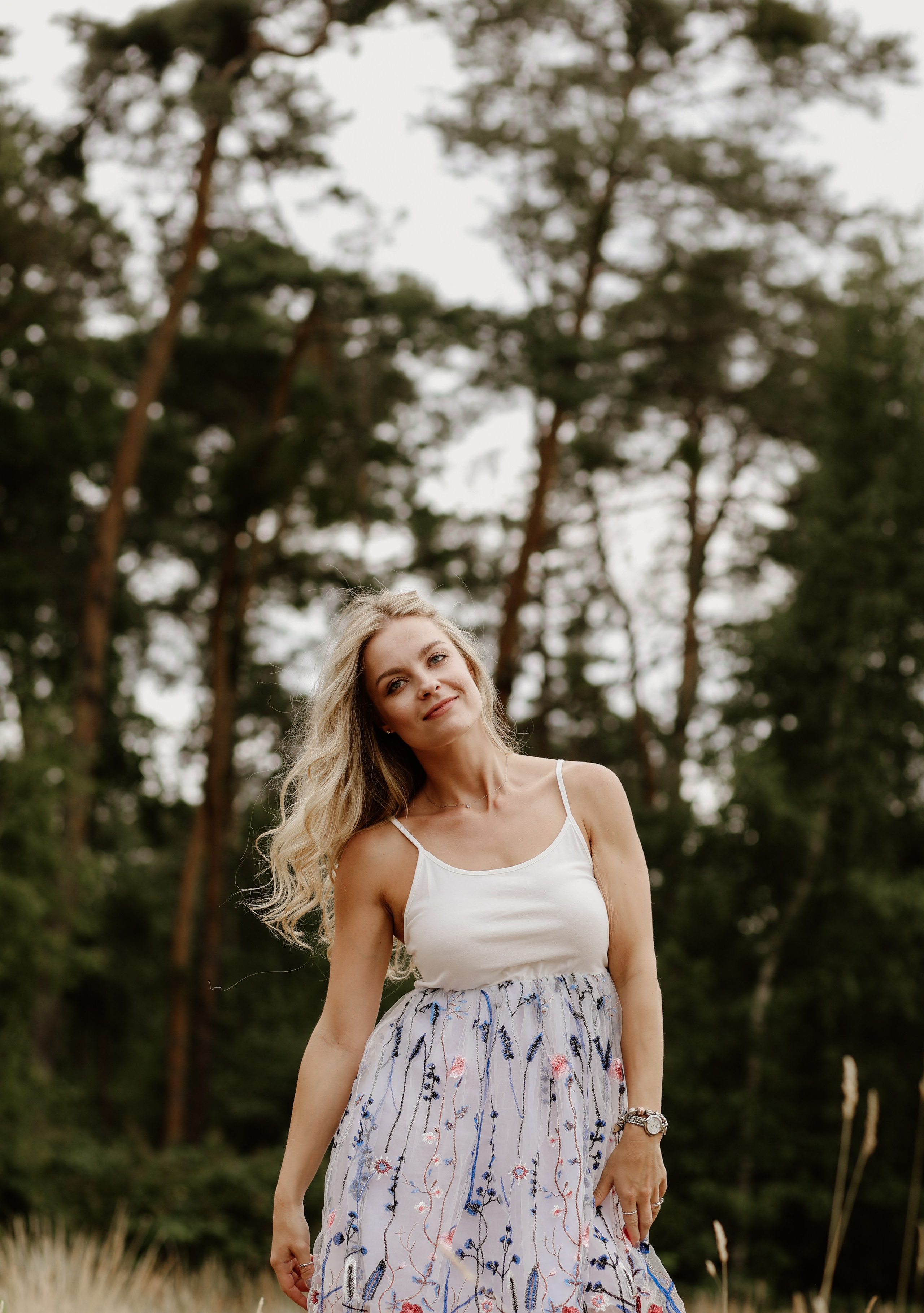 Familienshooting am Kollerstrand am Bootssteg bei Speyer – Outdoor Familienfotos
