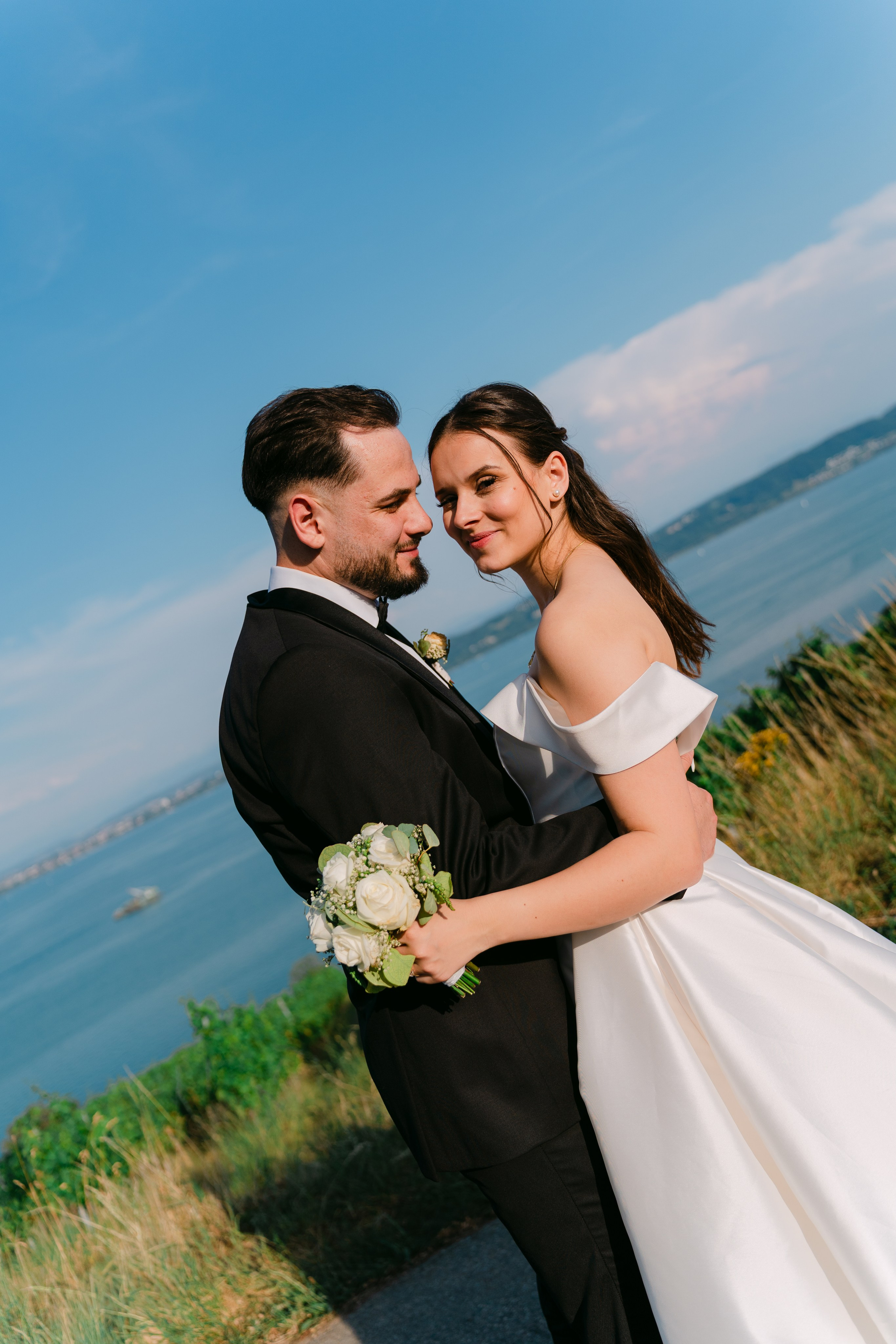 Casamento Isabel & Freskim em La Chaux-de-Fonds e Neuchâtel, Suiça. Fotógrafo de casamentos e destination wedding no Porto, Portugal — Davi Valente | Lisboa, Douro, Roma e Lago de Como