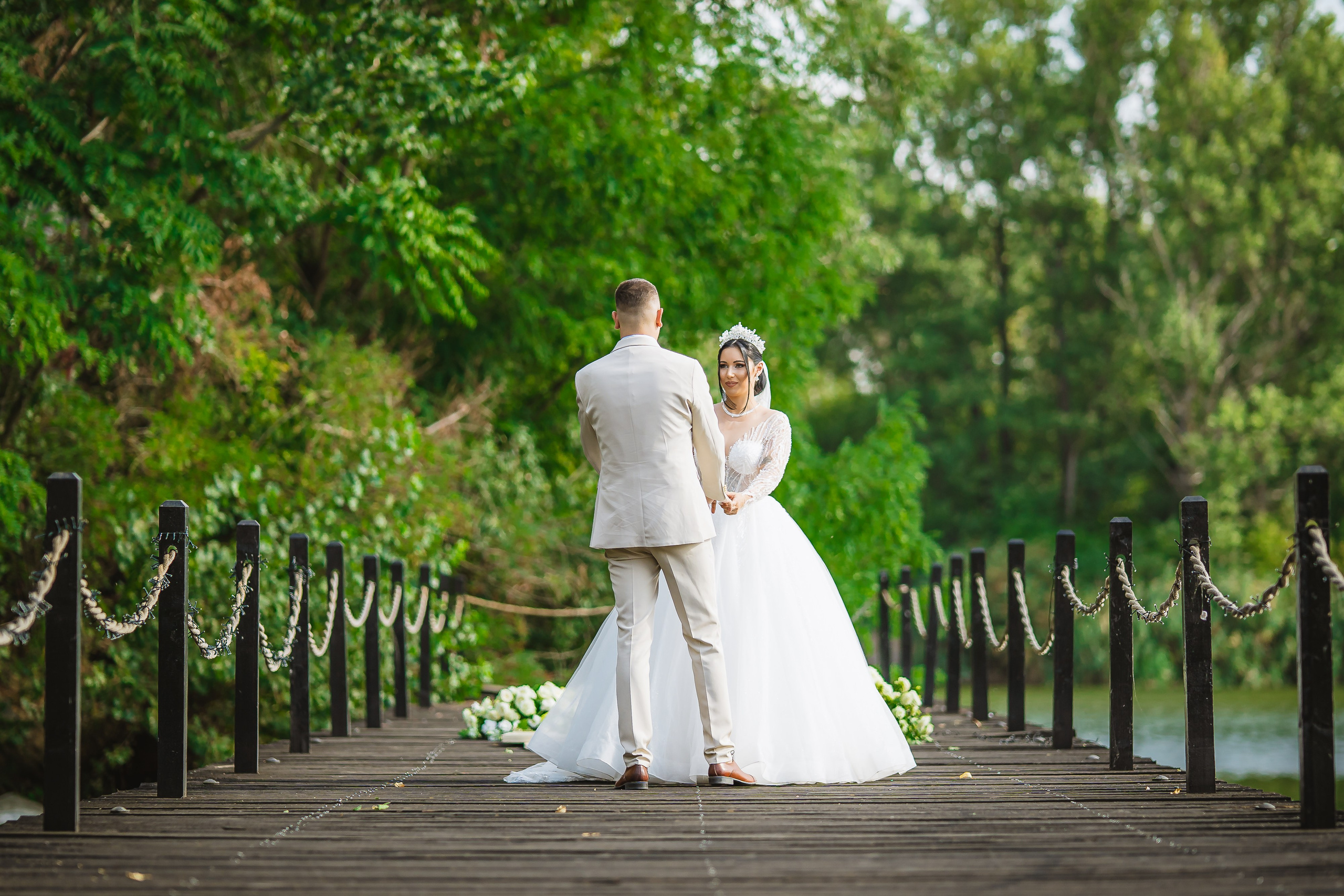 Bella & Adi. Foto Studio — Fotograf de evenimente, nunti, botezuri, portrete