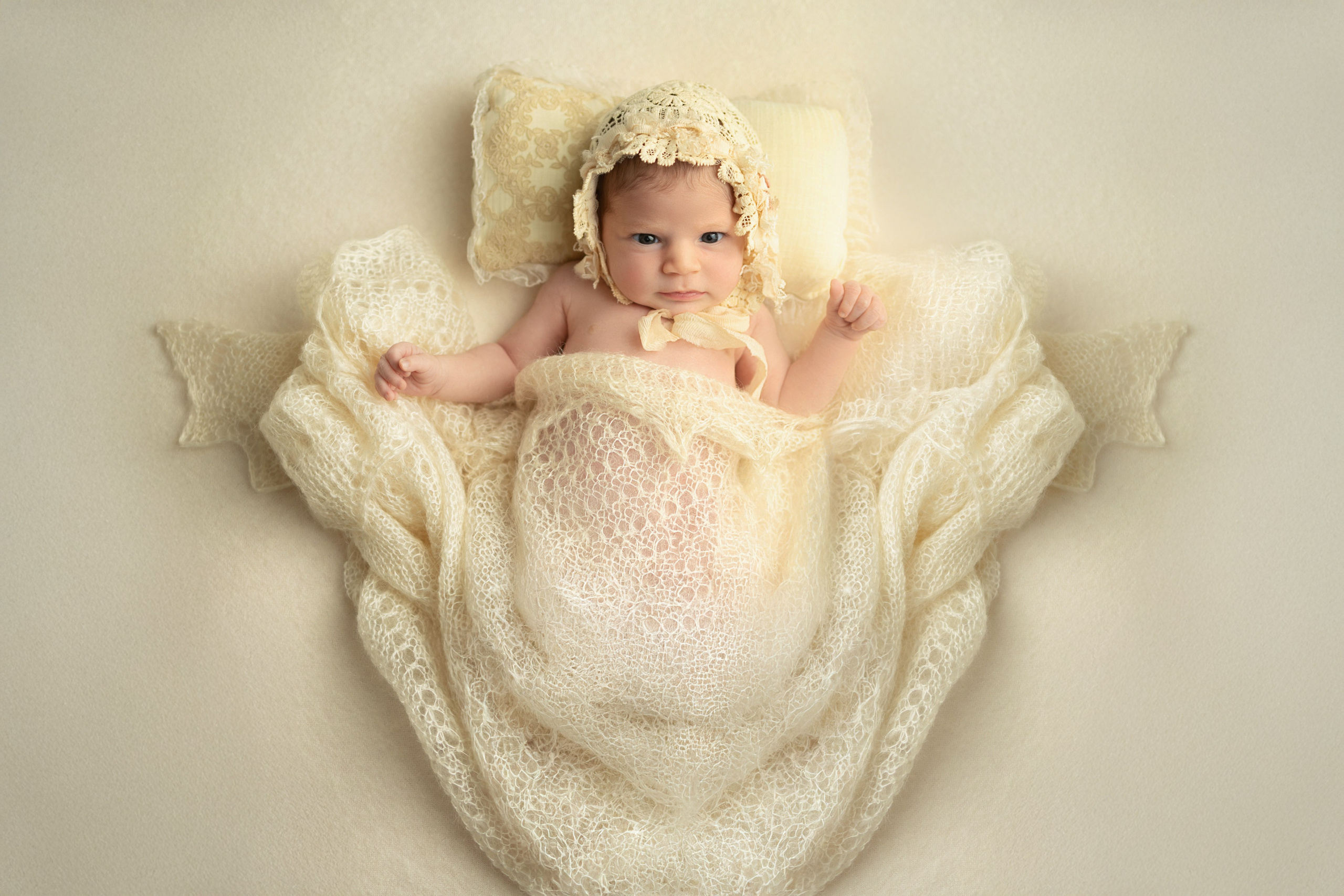 NOUVEAU-NE. PHOTOGRAPHE DE GROSSESSE ET NAISSANCE À LYON