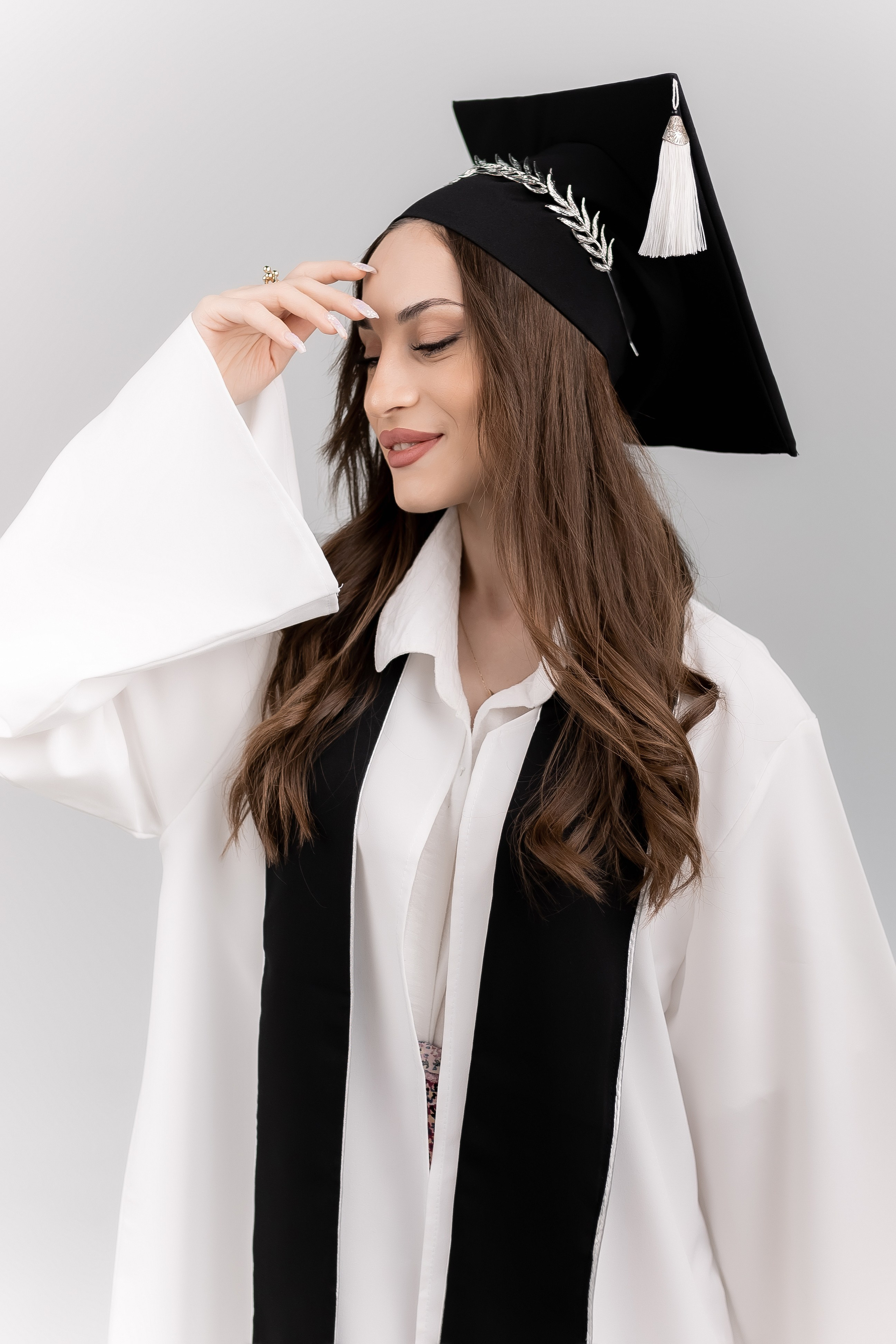 Premium mezun xalati, qara mezun geyimi, ag mezun libasi, qirmizi sarfli mezun paltari, mezun aksesuarlar, mezun papaqlari, mezun lentleri, mezun hediyyeleri, mezun fotosessiya geyimleri, mezun cekilisi ucun geyimler, mezun tedbirleri ucun aksesuarlar, mezun geyimlerinin icare ve satisi, premium mezun libaslari, mezun geyimleri online sifaris, mezun geyimleri Bakida, mezun geyimleri qiymetleri, mezun geyimleri modelleri, Mezun cekilisi, mezun fotosessiyasi, mezun cekilisi ucun geyimler, mezun mantiyasi cekilisi, mezun fotosessiya ideyalari, mezun gunu fotosessiya, mezun xatireleri, mezun papaqlari ile fotosessiya, mezun lentleri ile cekilis, ferdi mezun fotosessiyasi, qrup mezun cekilisi, mezun fotosessiya mekani, mezun ucun ideal cekilis fonlari, mezun fotosessiya aksesuarlari, mezun albomu sekilleri, mezun cekilisi poza ideyalari, universitet mezun fotosessiyasi, kollektiv mezun fotosessiyasi, mezun xalatlari ile cekilis, mezun mantiyasi fotosessiyasi, mezun geyimleri ile professional cekilis, mezun tebrik fotosessiyasi, en yeni mezun cekilis trendləri, mezun fotosessiya xidmetleri, premium mezun cekilisi, mezun cekilisi ucun dekorlar, mezun fotosessiyasi aksesuarlar, mezun gunu en gozel fotolar, mezun cekilisi fotostudiya, bakida mezun fotosessiyasi, xaricde mezun cekilisi, mezun gunune ozel cekilis,Məzun mantiyaları, eksklüziv məzun geyimləri, ağ və qara məzun libasları, məzun üçün xüsusi şarf modelləri, məzun papağı və aksesuarları, fərdi dizayn məzun geyimləri, məzun tədbiri üçün ən yaxşı seçimlər, məzun fotosessiyası üçün ideal libaslar, məzun mərasimi geyimləri, keyfiyyətli məzun mantiyası, rahat və şık məzun geyimləri, məzun üçün lent və tac modelləri, məzun simvolik medalları, icarəyə verilən məzun libasları, məzun geyimlərinin sərfəli qiymətləri, onlayn məzun geyimi sifarişi, məzun paltarı mağazası, dəbli məzun geyimləri, premium məzun mantiyalarının satışı, universitet məzunları üçün mantiyalar, kollektiv məzun geyimləri, məktəb məzunları üçün geyimlər, diplom mərasimi üçün geyimlər, fərqli rəngdə məzun libasları, ən yeni məzun geyimləri, rahat və premium məzun geyimi seçimləri, Bakıda məzun geyimi mağazası, məzun üçün ən yaxşı libaslar, məzun dünyası, mezun dunyasi, mezun geyimleri