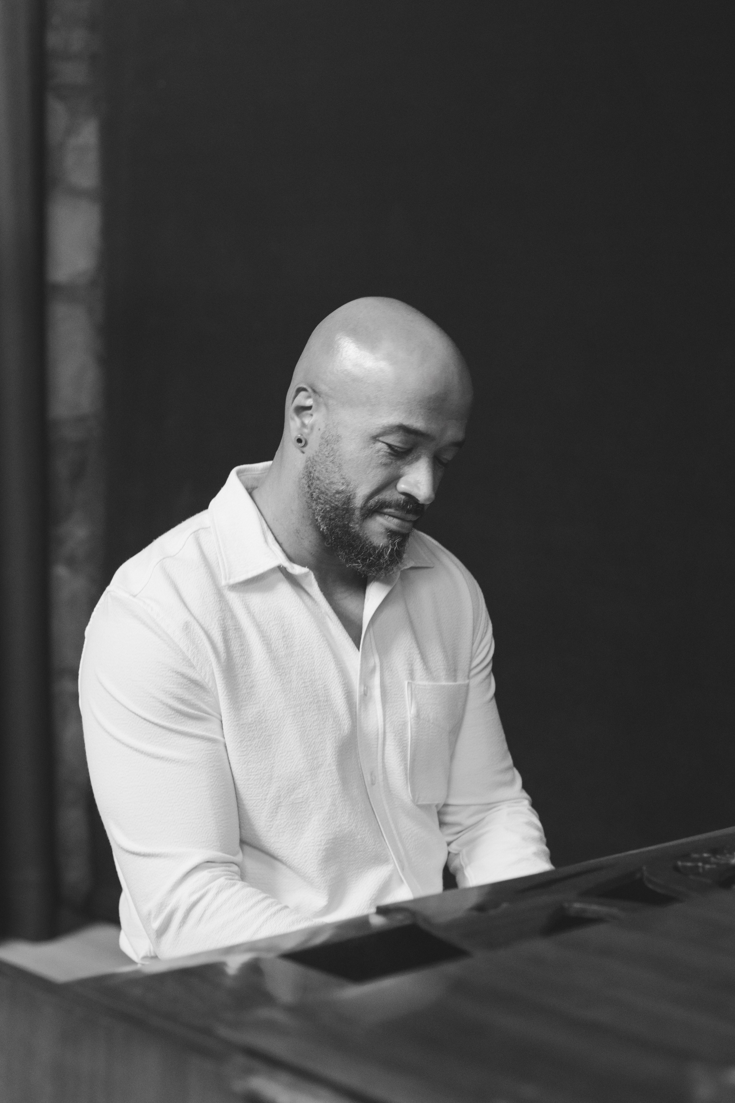 Attih Soul, choir shoot. Alexandra Uzianova — photo and video content in Barcelona