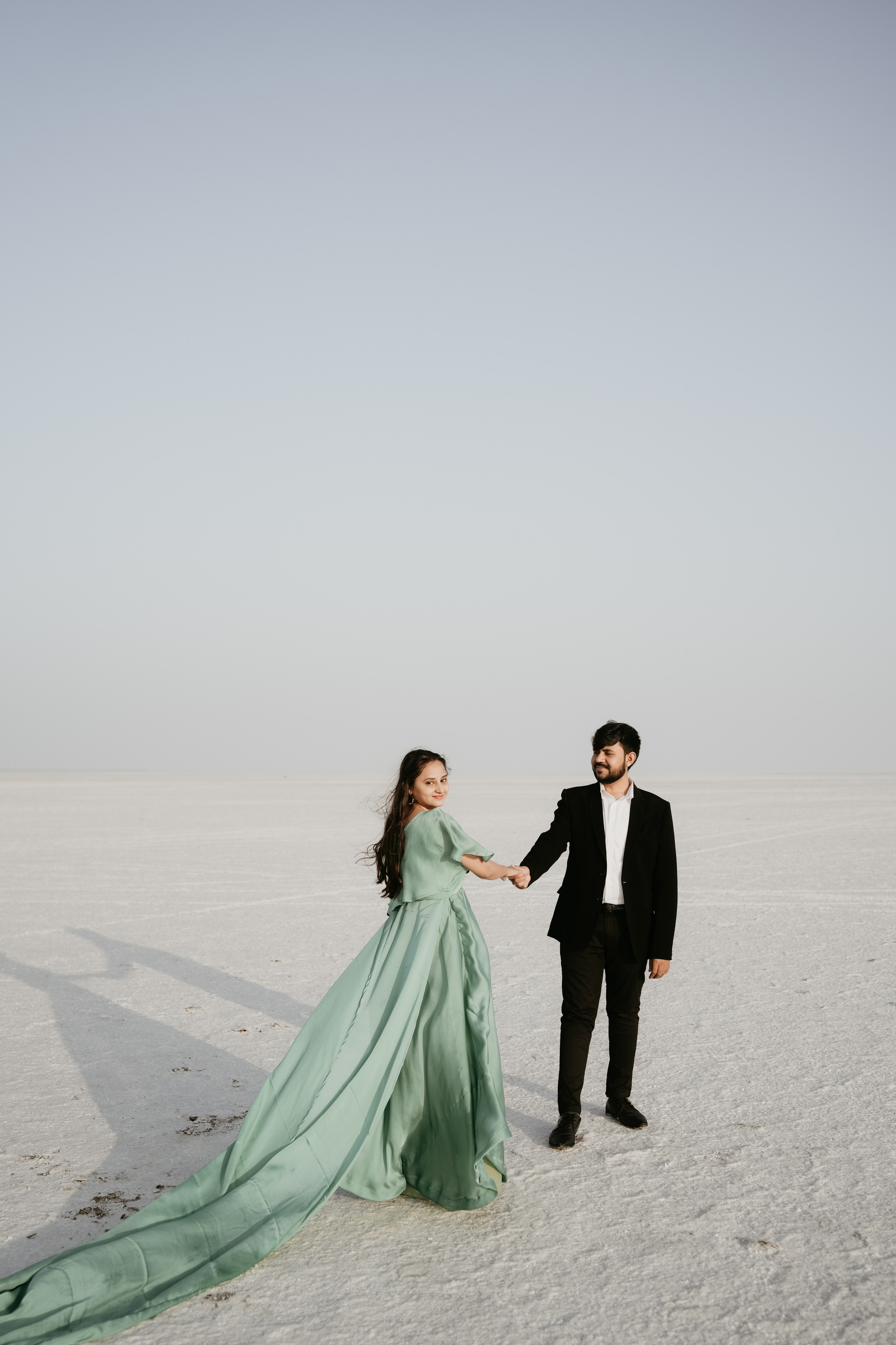 COUPLE SESSIONS. Love Emotions Weddings