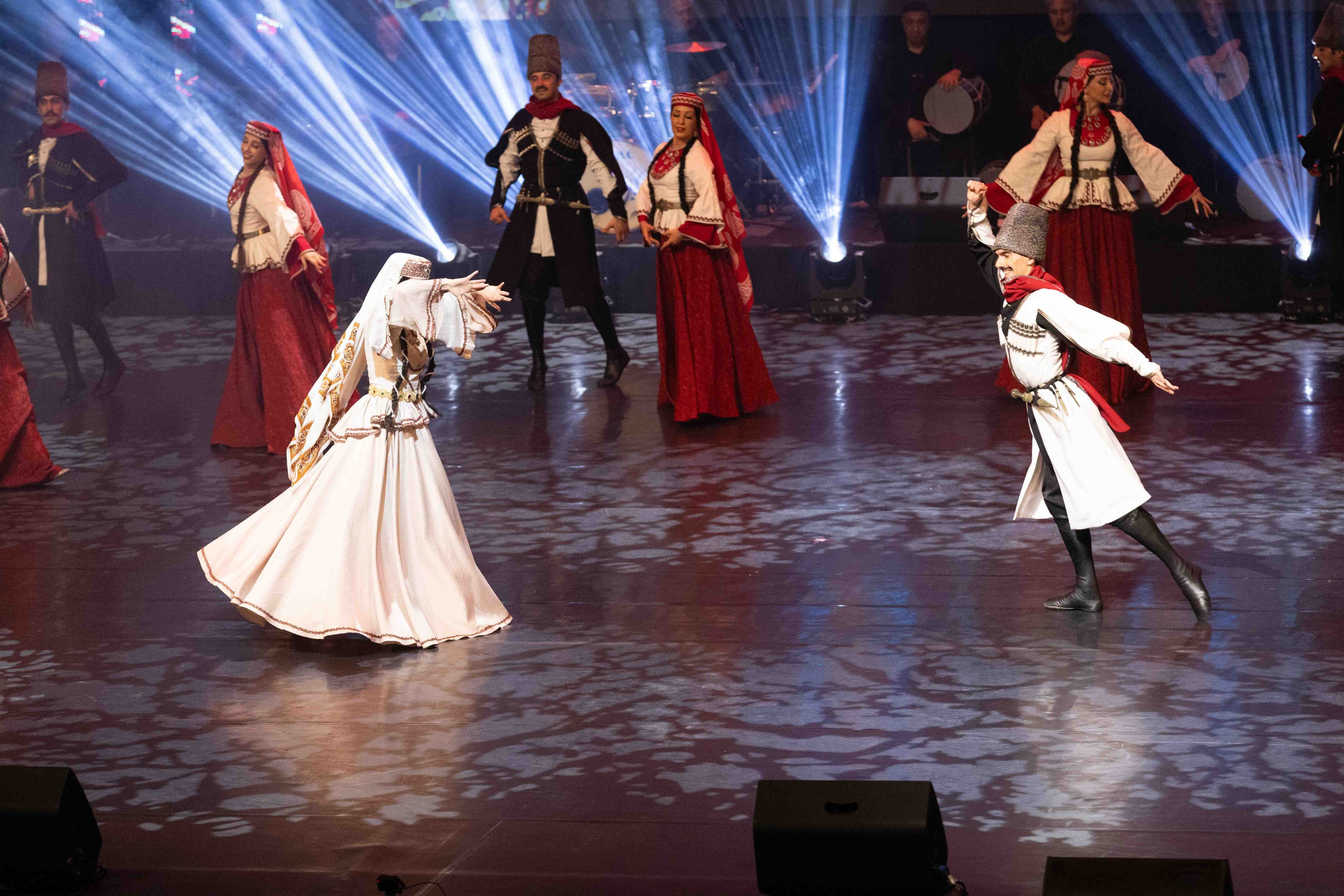 STATE DANCE ENSEMBLE. Wedding&Event photographer Ismail Rzayev in Baku