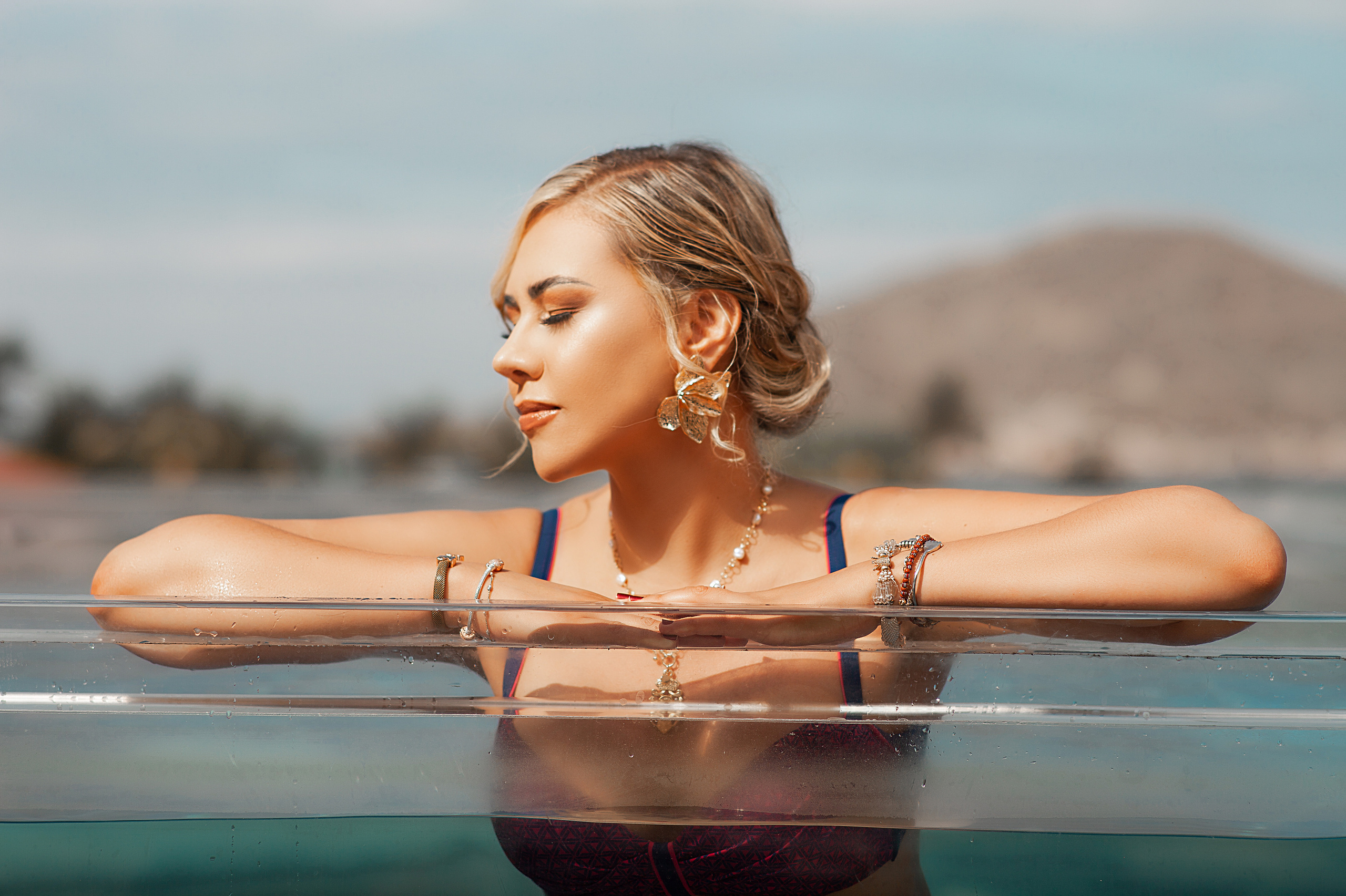 Sesión casual con globos para Saddy. Victoria Castellanos. Photographer in Mazatlán
