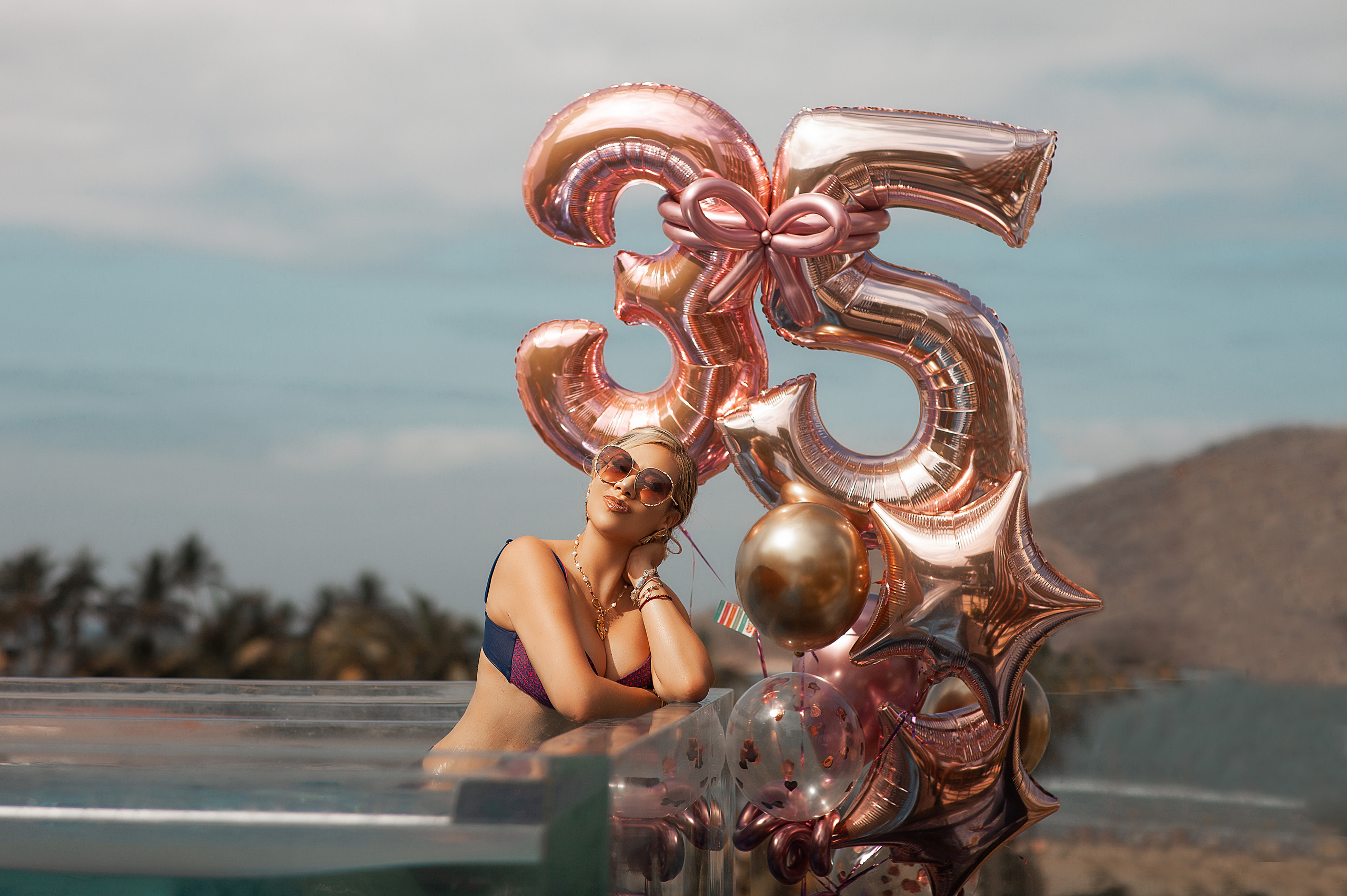 Sesión casual con globos para Saddy. Victoria Castellanos. Photographer in Mazatlán