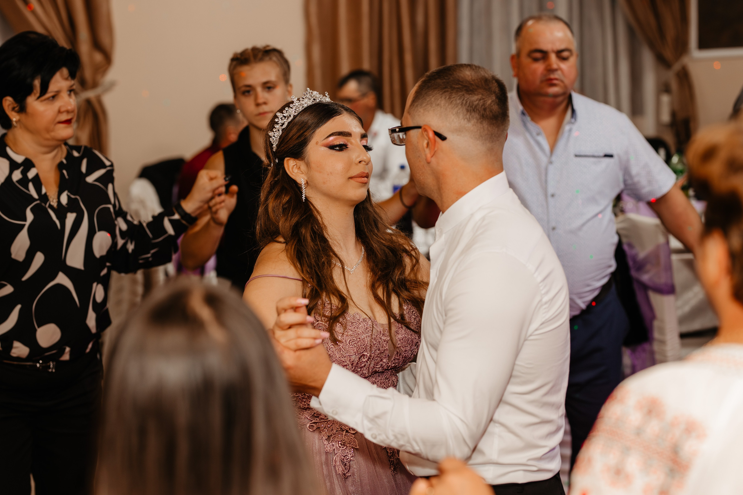 Majorat Denisa. Ionut Brehuescu — Fotograf