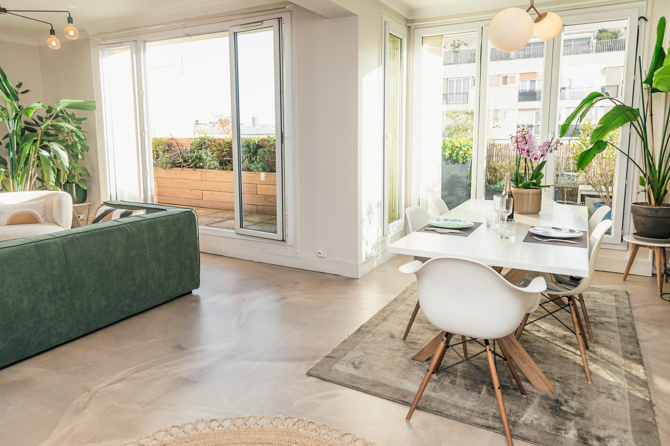 Appartement. Photographe de voitures à Paris — Vitalii Motruk