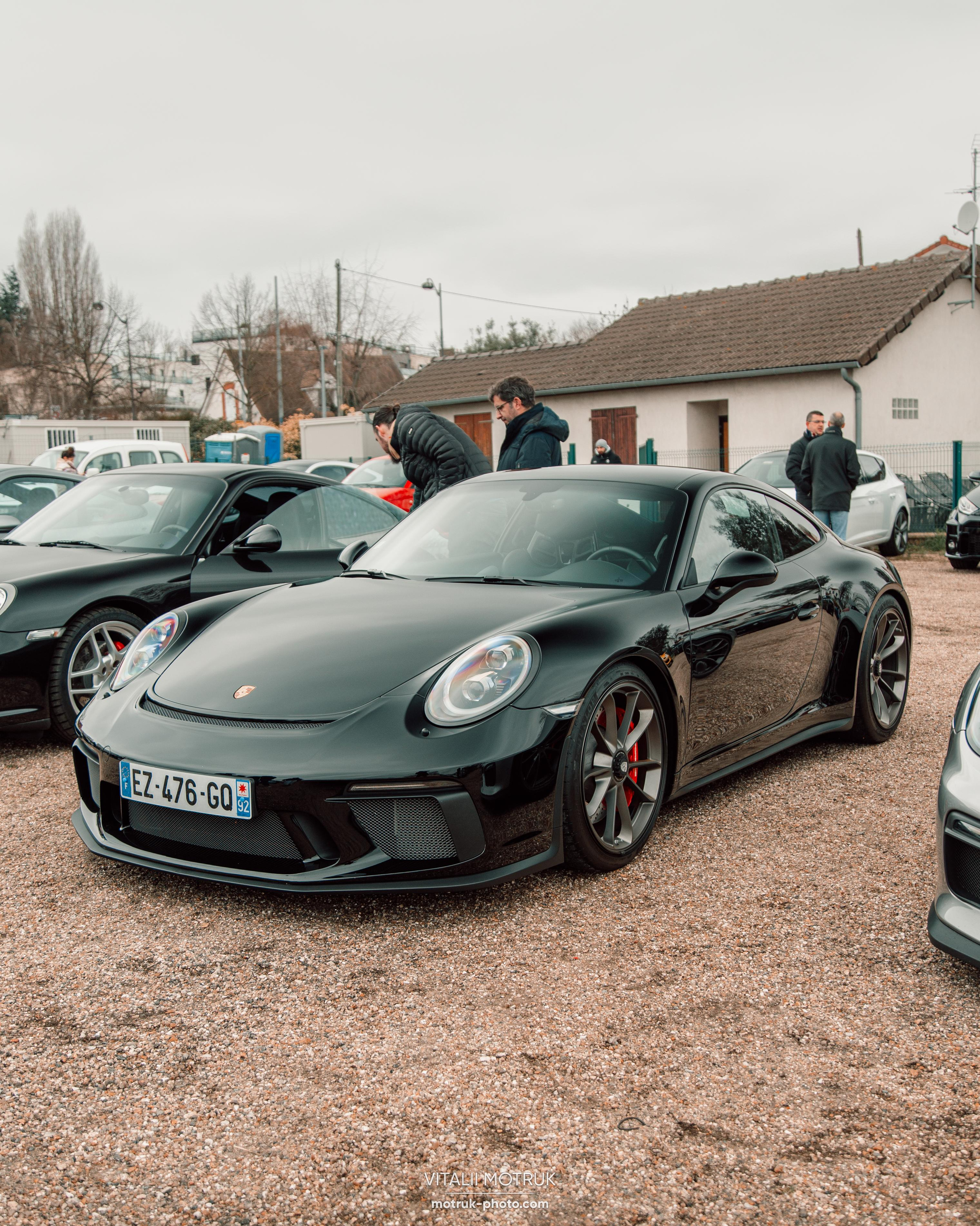 Cars and Coffee 12.02. Photographe de voitures à Paris — Vitalii Motruk