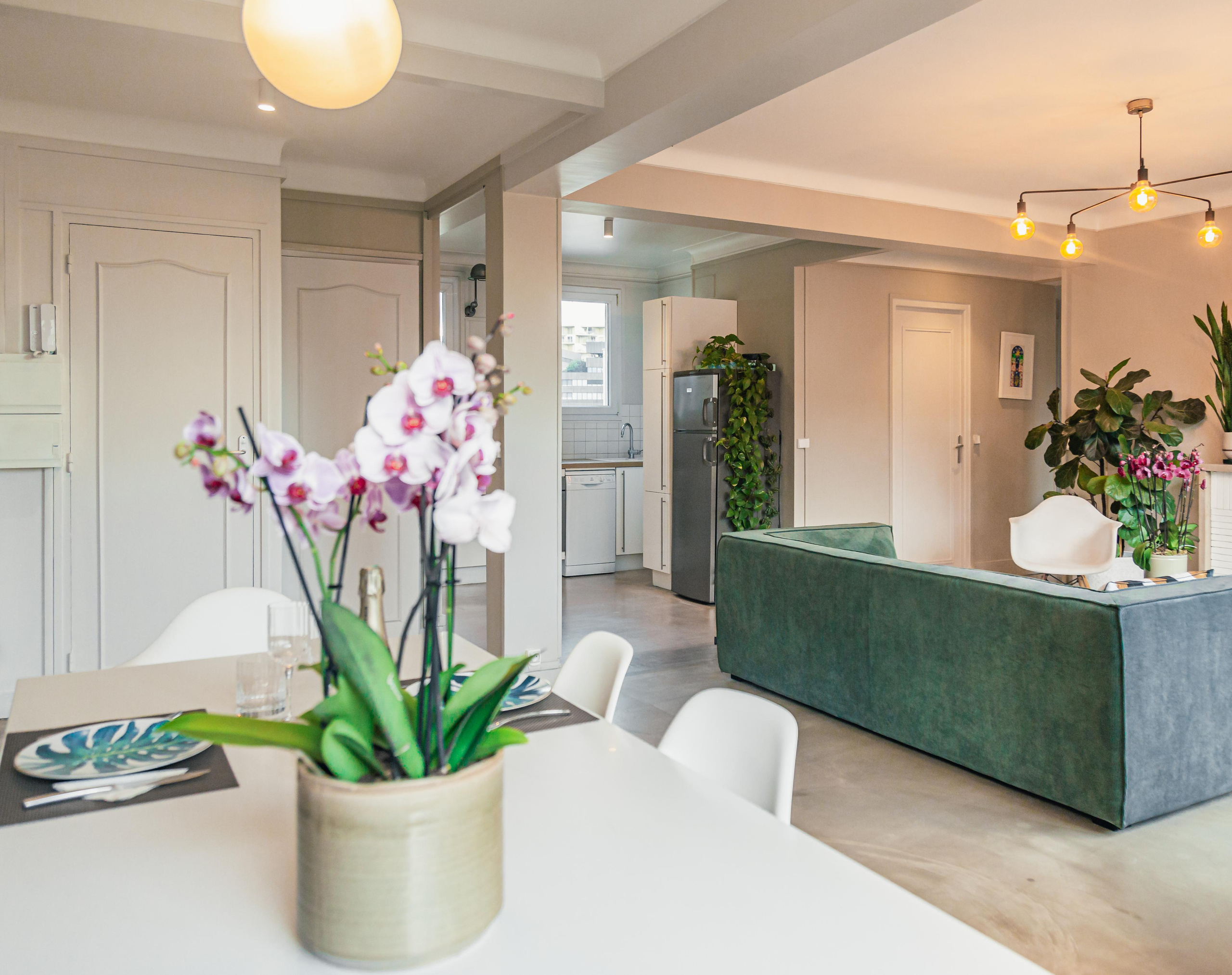 Appartement. Photographe de voitures à Paris — Vitalii Motruk