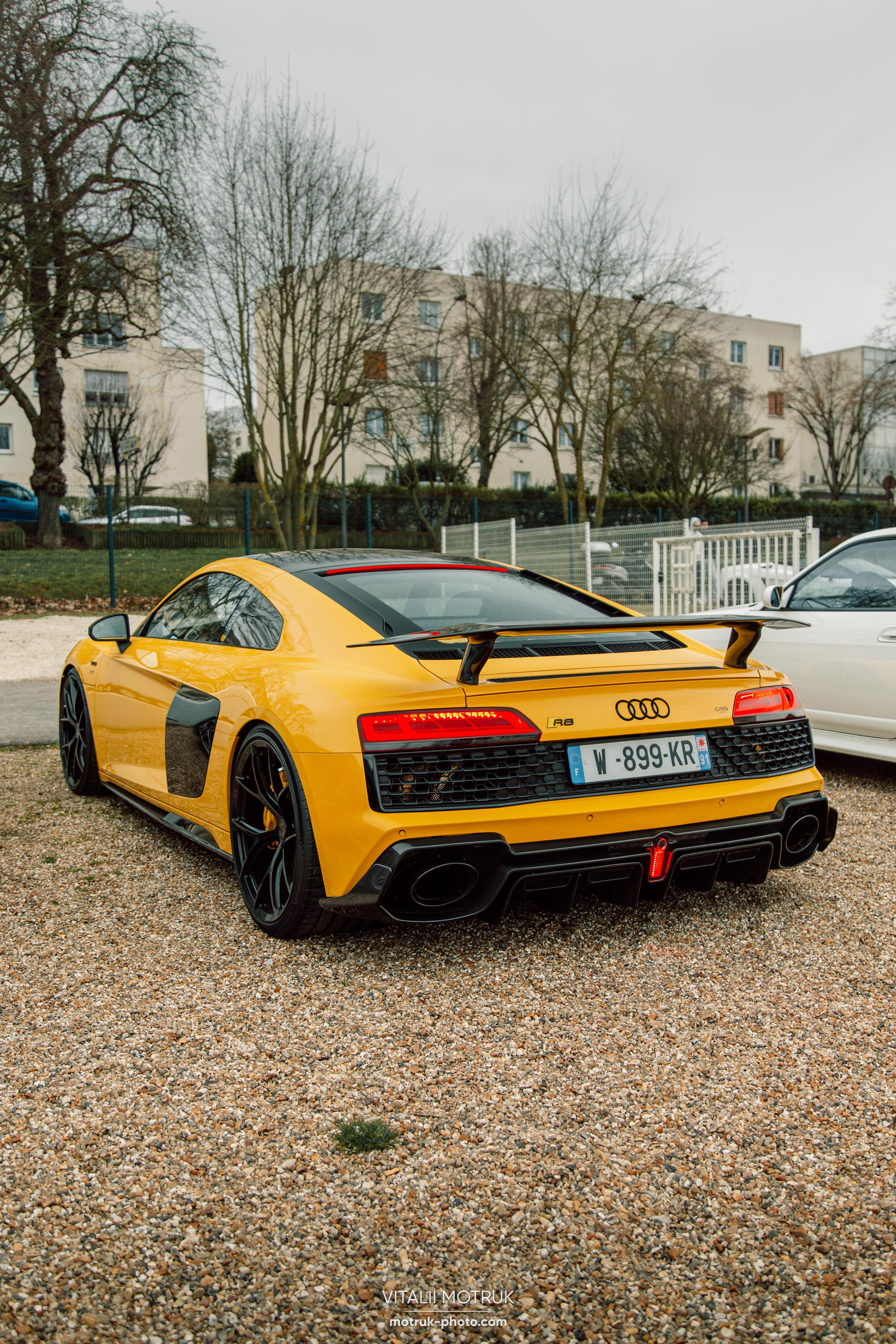 Cars and Coffee 12.02. Photographe de voitures à Paris — Vitalii Motruk
