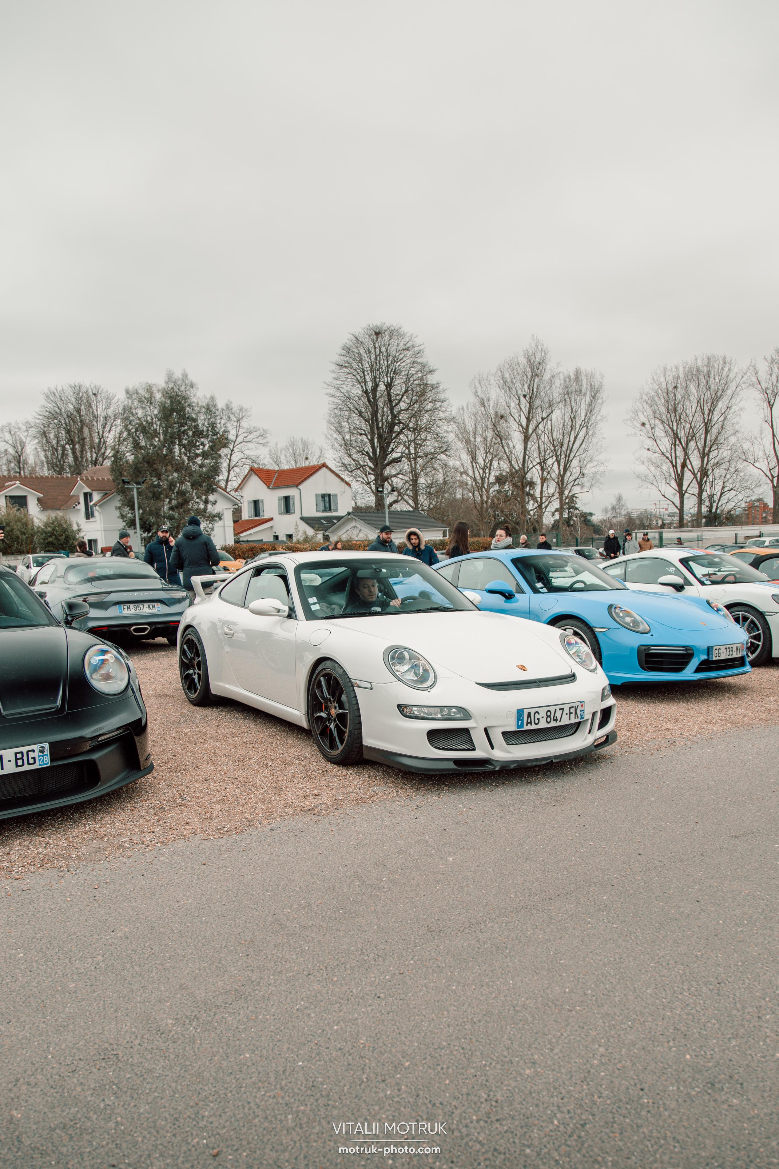 Cars and Coffee 12.02. Photographe de voitures à Paris — Vitalii Motruk