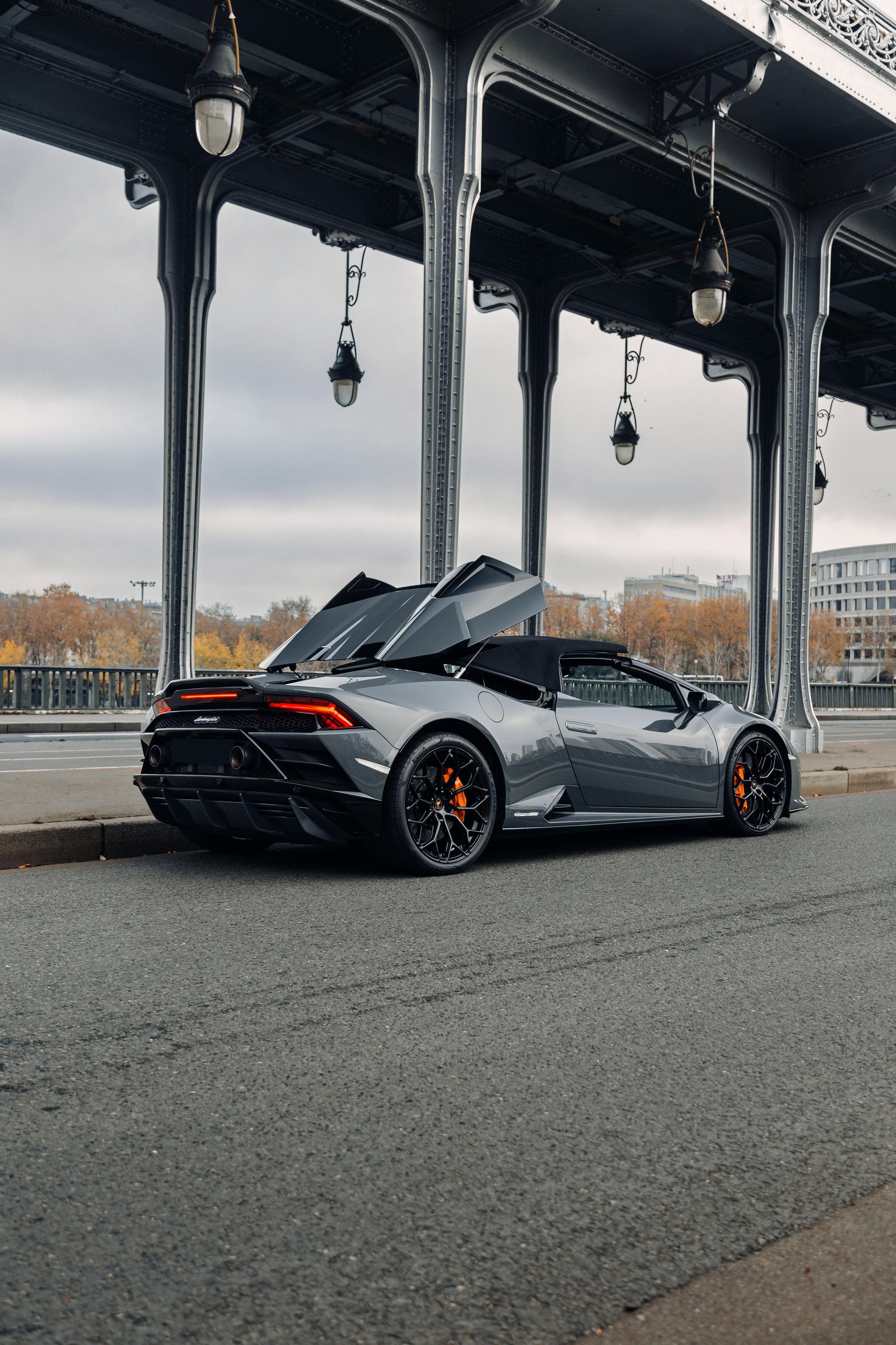 Lamborghini Huracan Evo Spyder. Photographer in Paris — Vitalii Motruk