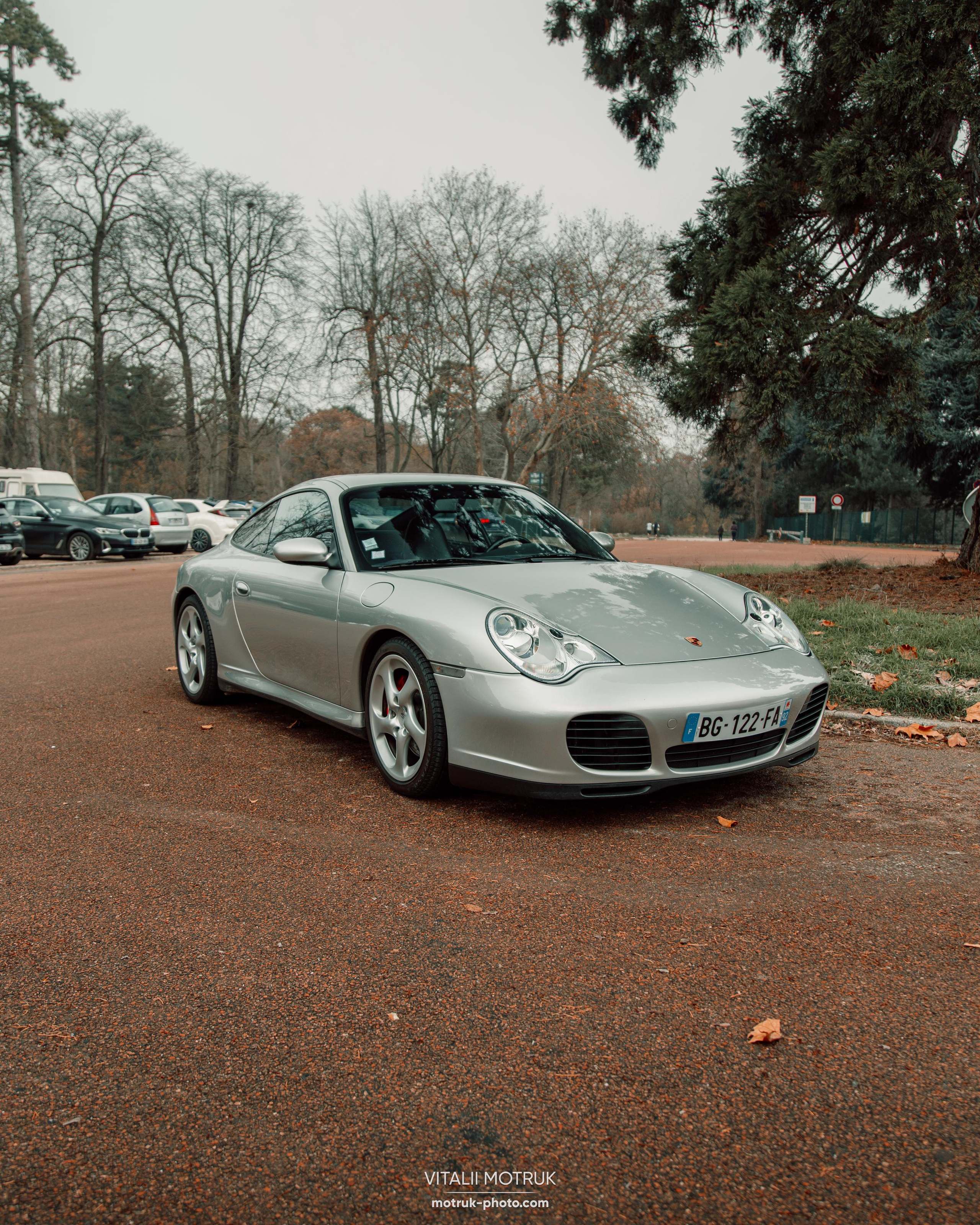 Rassemblement a l’Auteuil. Photographe de voitures à Paris — Vitalii Motruk