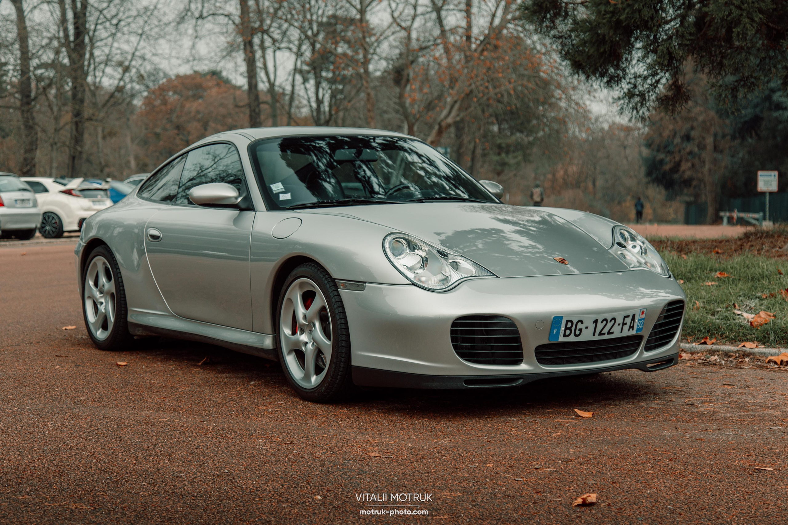 Rassemblement a l’Auteuil. Photographe de voitures à Paris — Vitalii Motruk