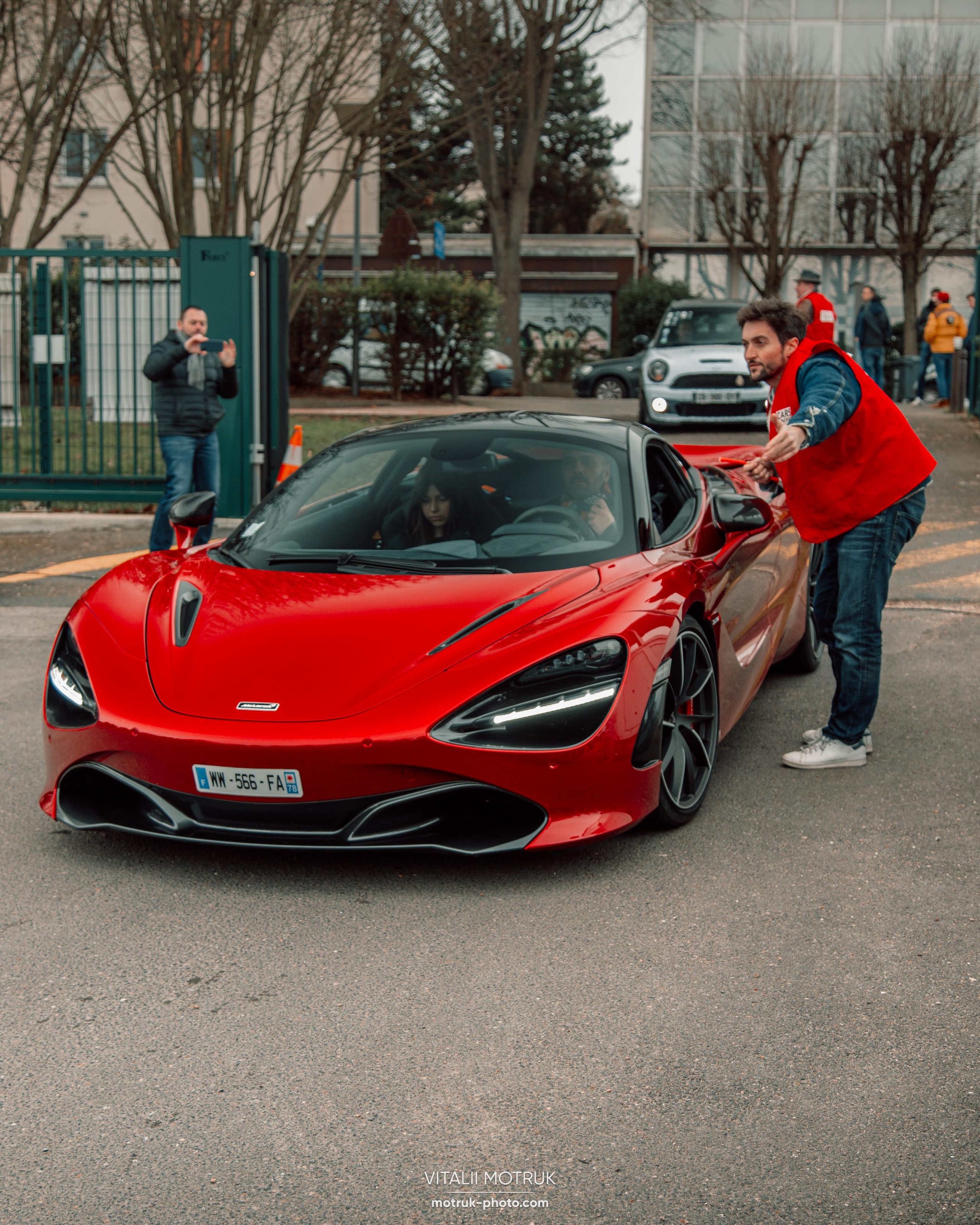 Cars and Coffee 12.02. Photographe de voitures à Paris — Vitalii Motruk