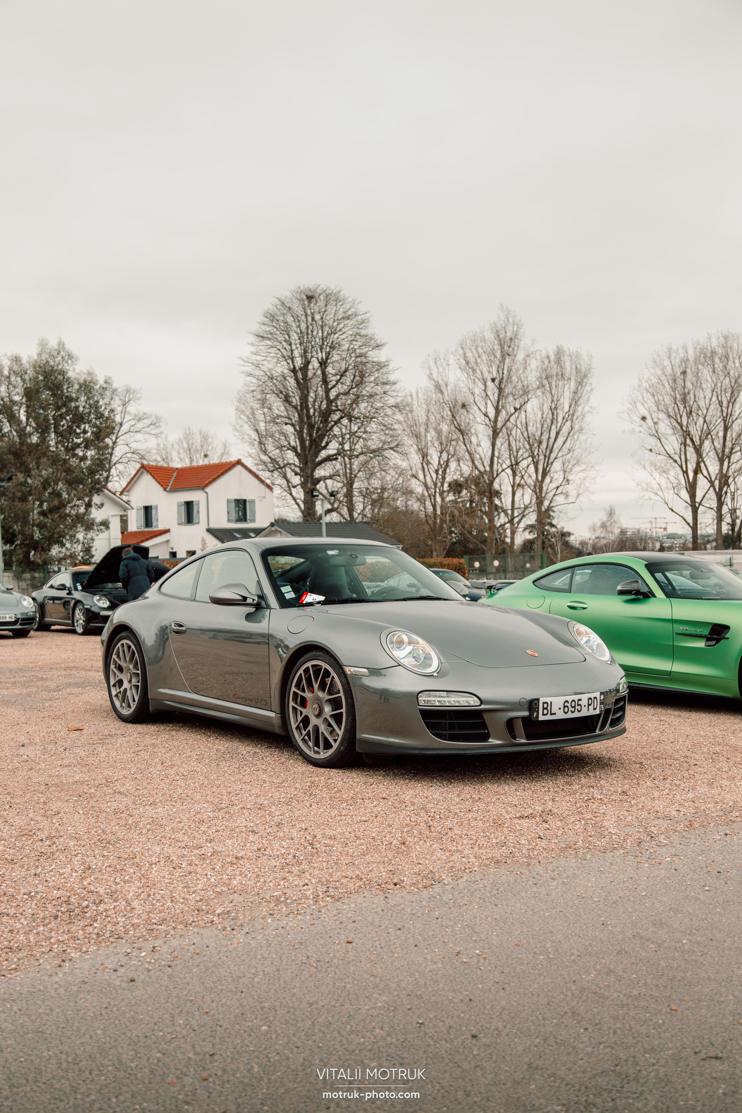 Cars and Coffee 12.02. Photographe de voitures à Paris — Vitalii Motruk