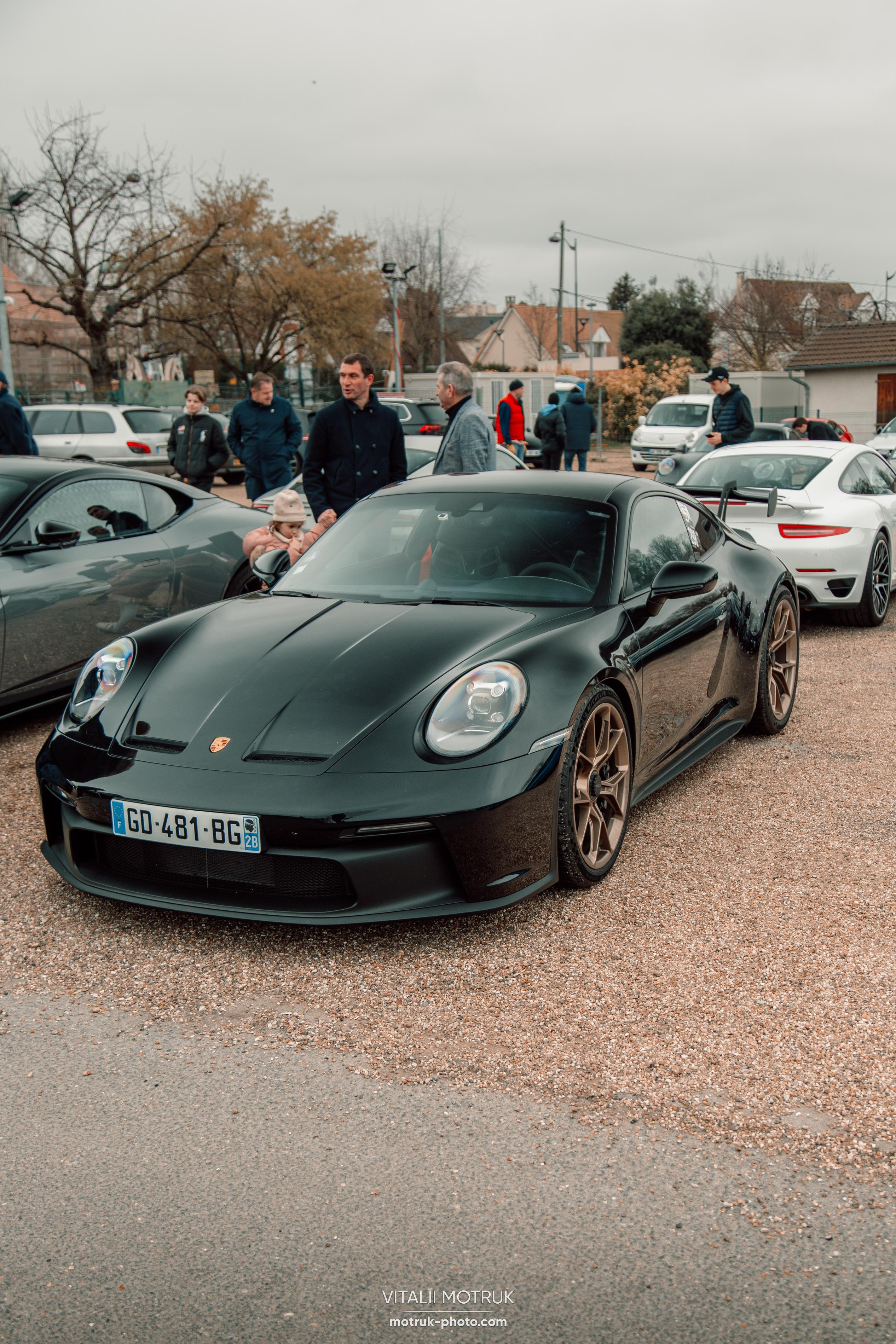 Cars and Coffee 12.02. Photographe de voitures à Paris — Vitalii Motruk