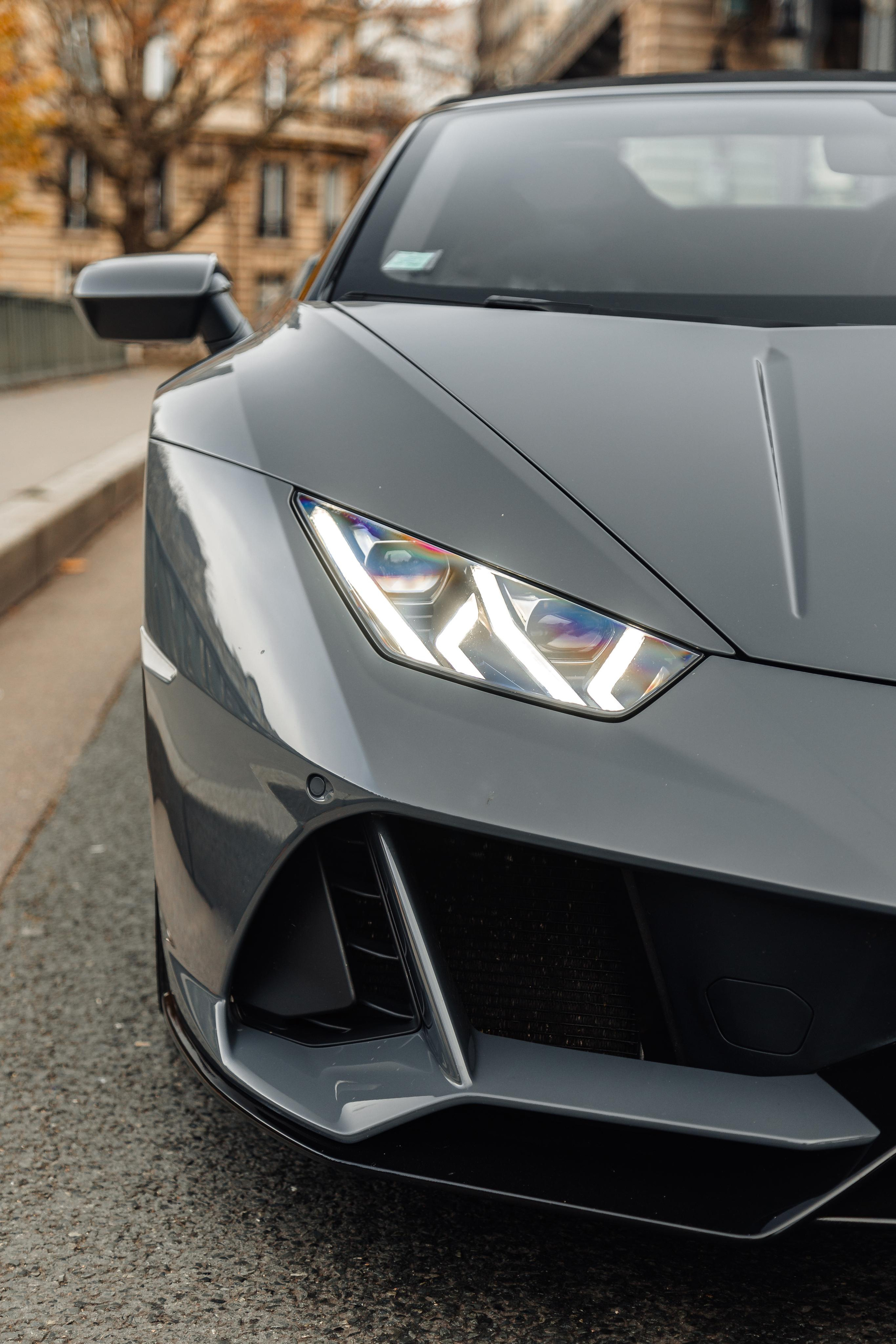 Lamborghini Huracan Evo Spyder. Photographer in Paris — Vitalii Motruk