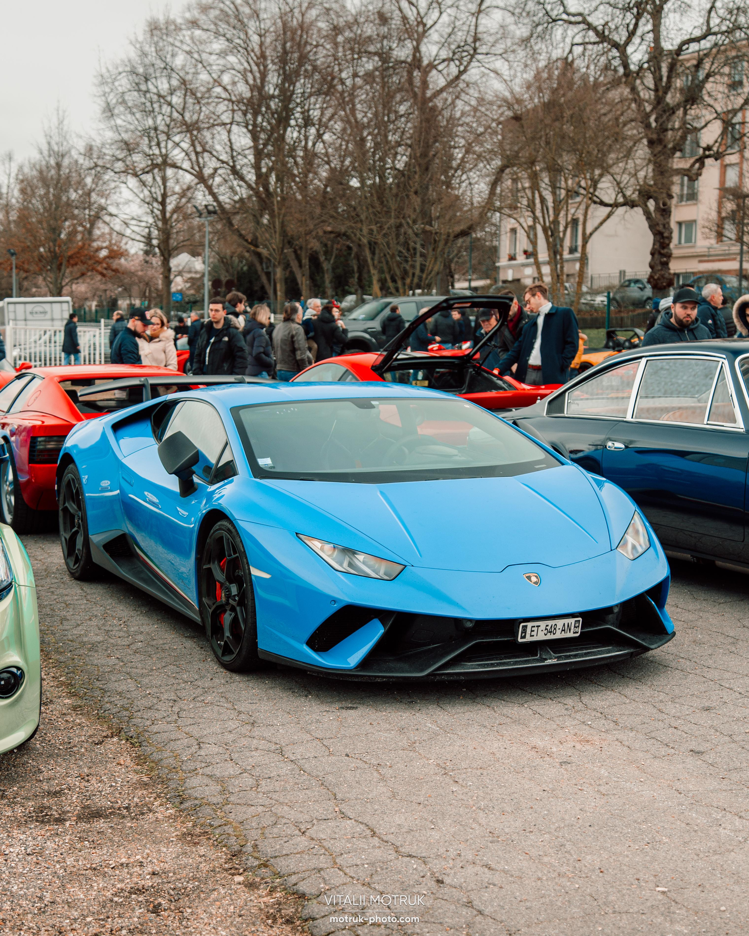 Cars and Coffee 12.02. Photographe de voitures à Paris — Vitalii Motruk