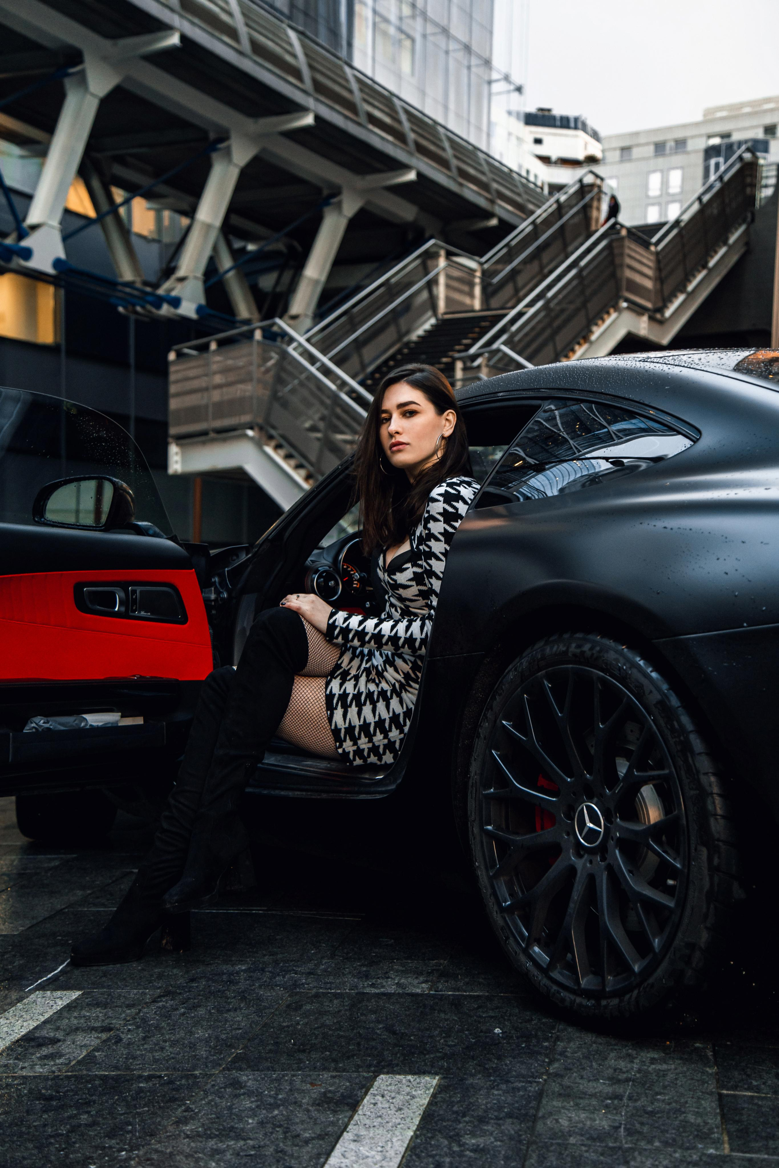 Nataliia x AMG. Photographe de voitures à Paris — Vitalii Motruk