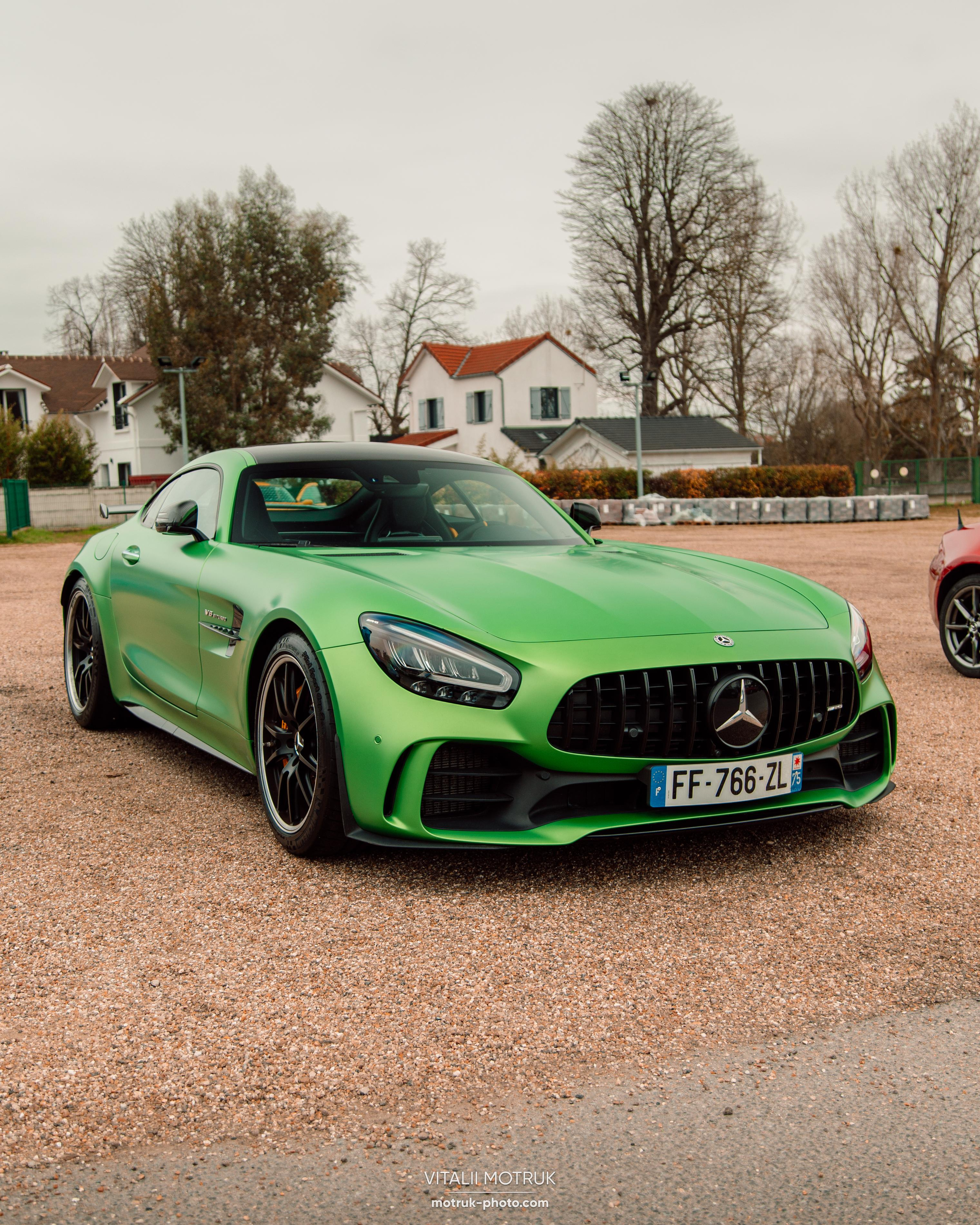 Cars and Coffee 12.02. Photographe de voitures à Paris — Vitalii Motruk
