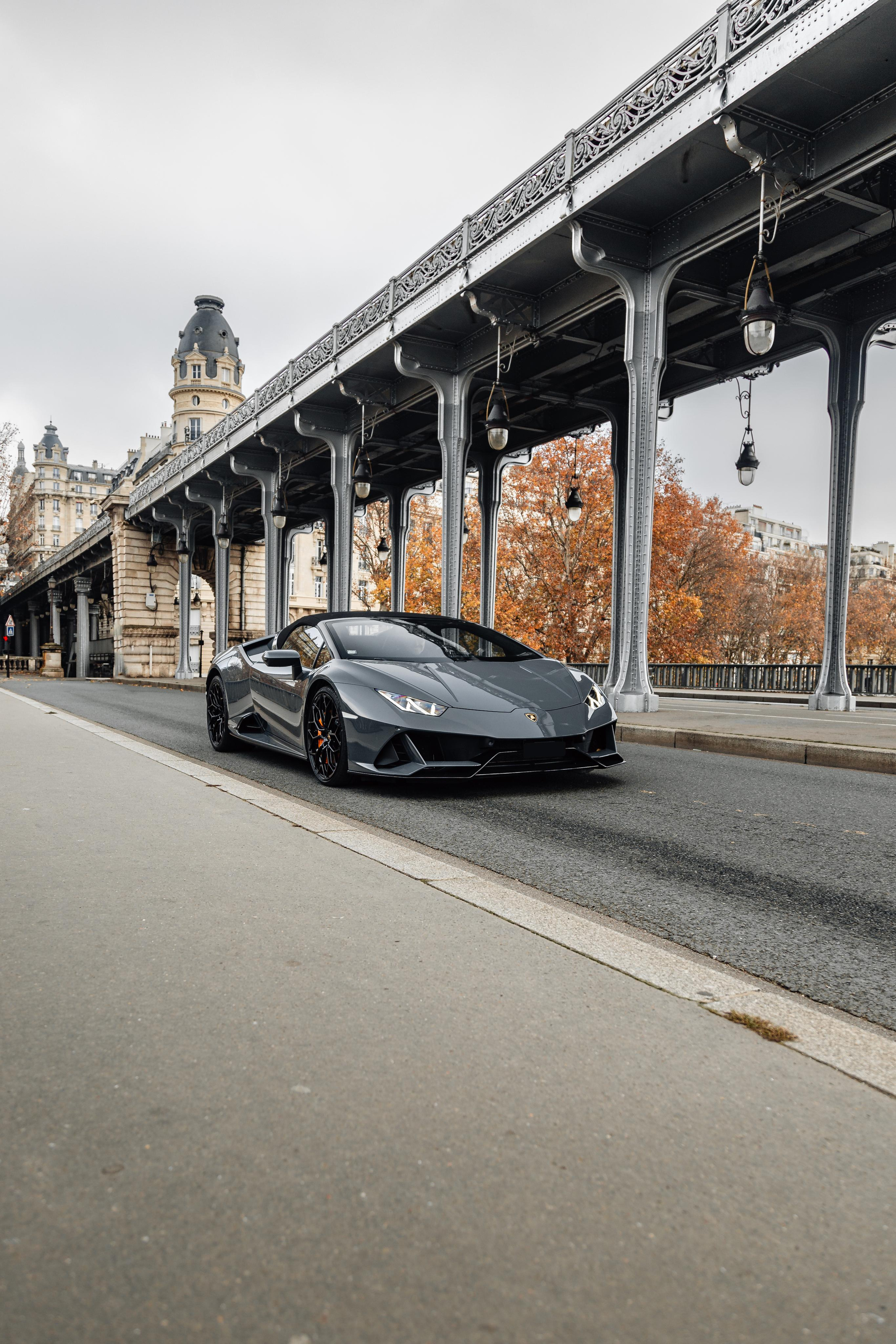 Lamborghini Huracan Evo Spyder. Photographer in Paris — Vitalii Motruk
