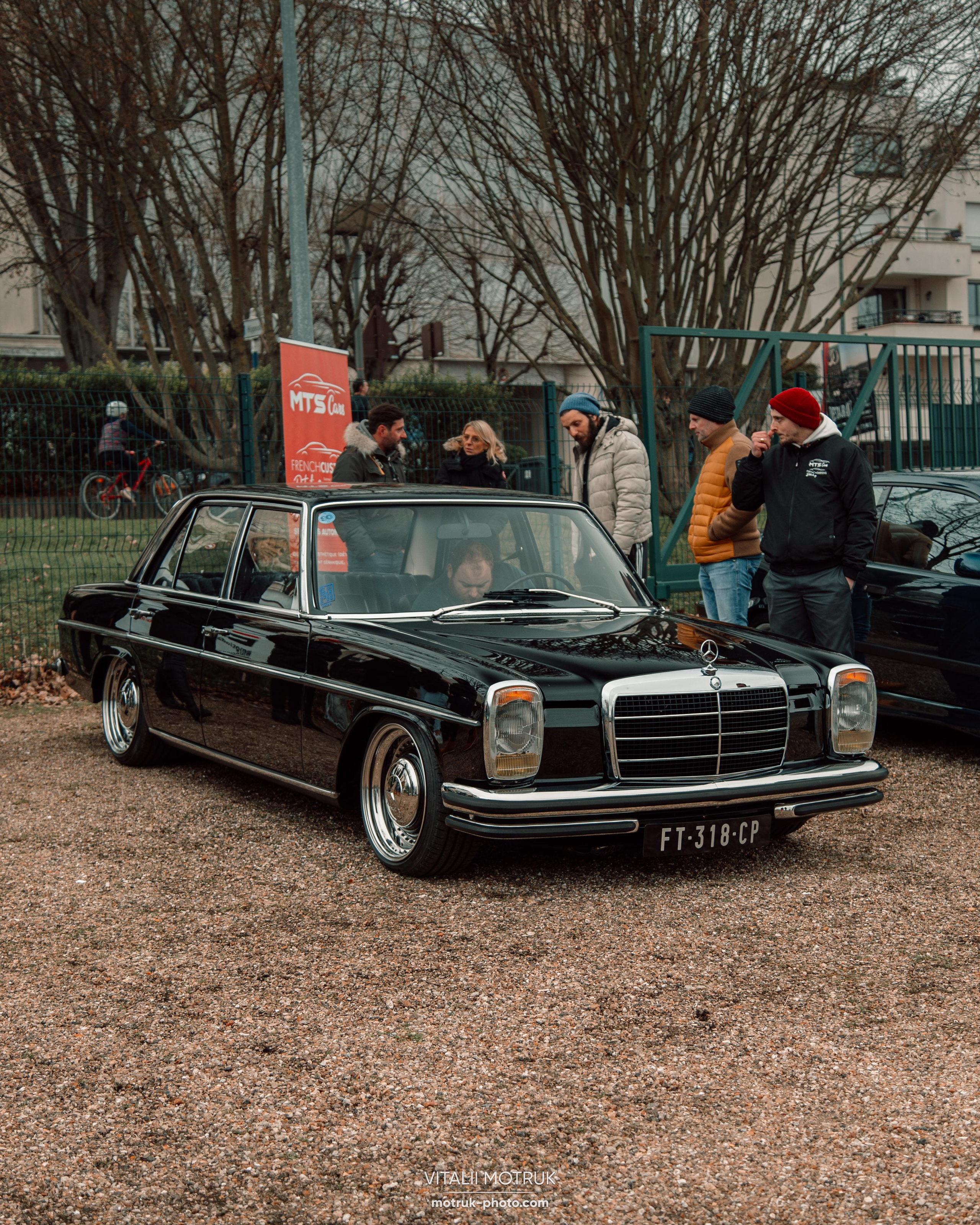 Cars and Coffee 12.02. Photographe de voitures à Paris — Vitalii Motruk