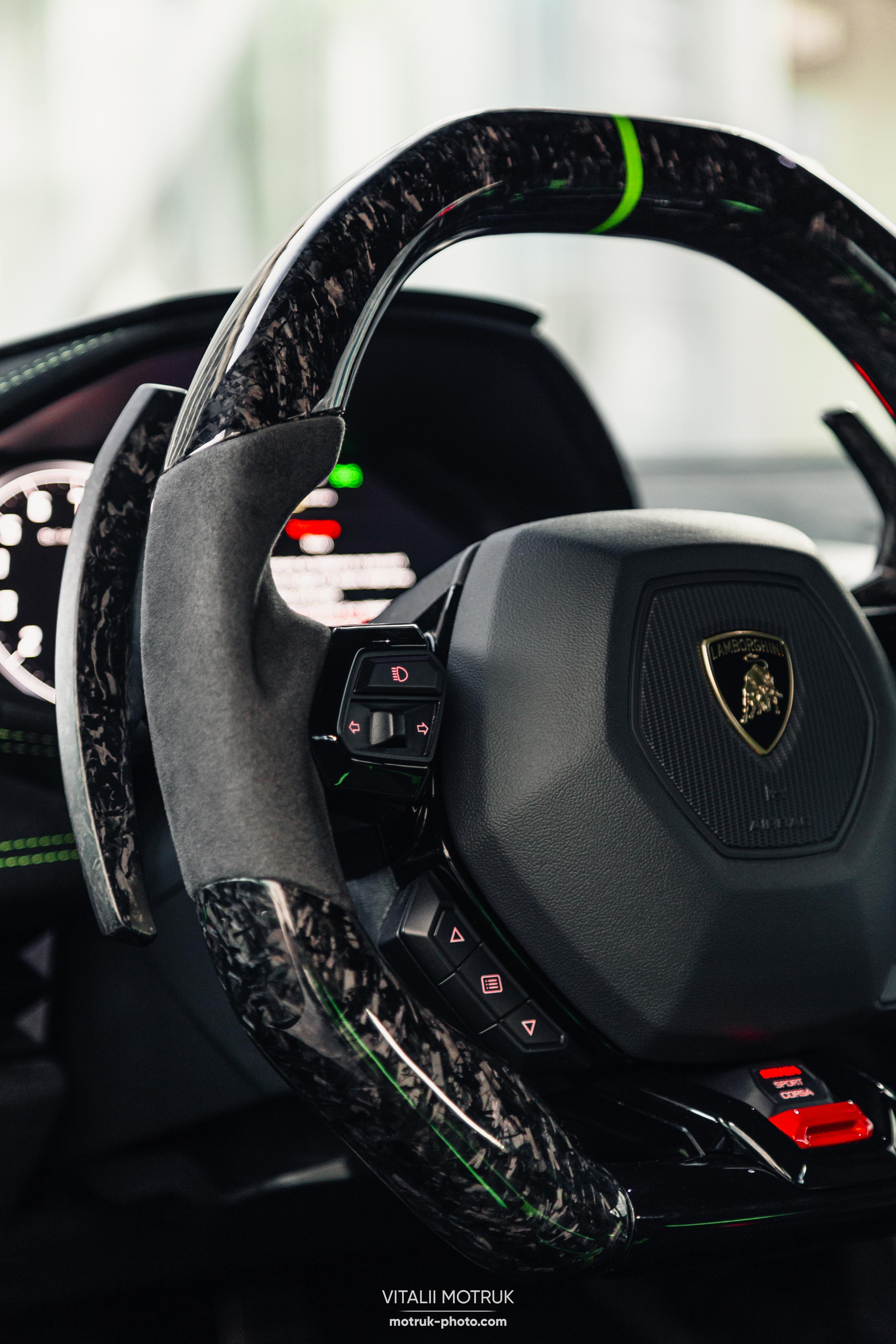Lamborghini Huracan. Photographe de voitures à Paris — Vitalii Motruk