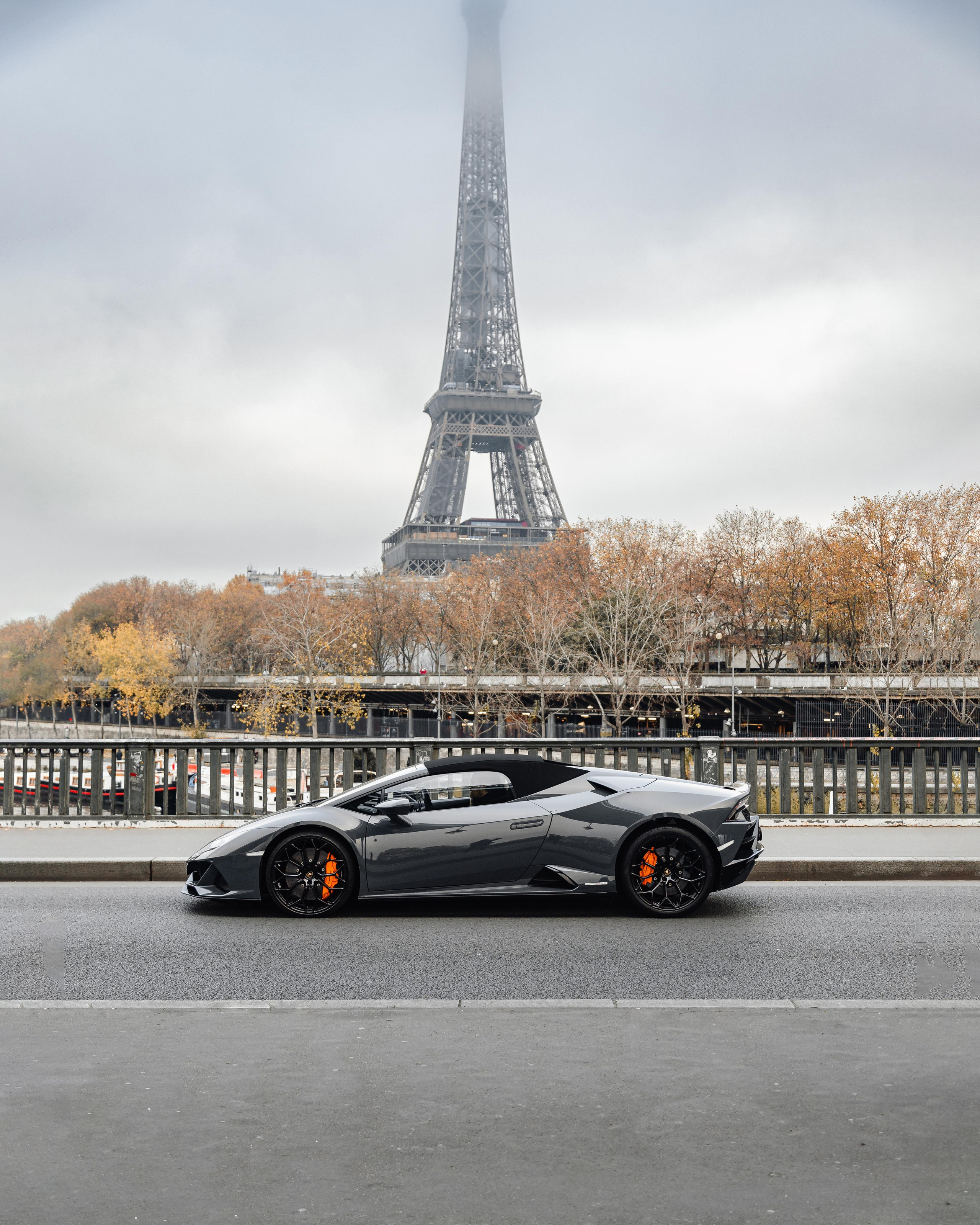 Lamborghini Huracan Evo Spyder. Photographer in Paris — Vitalii Motruk
