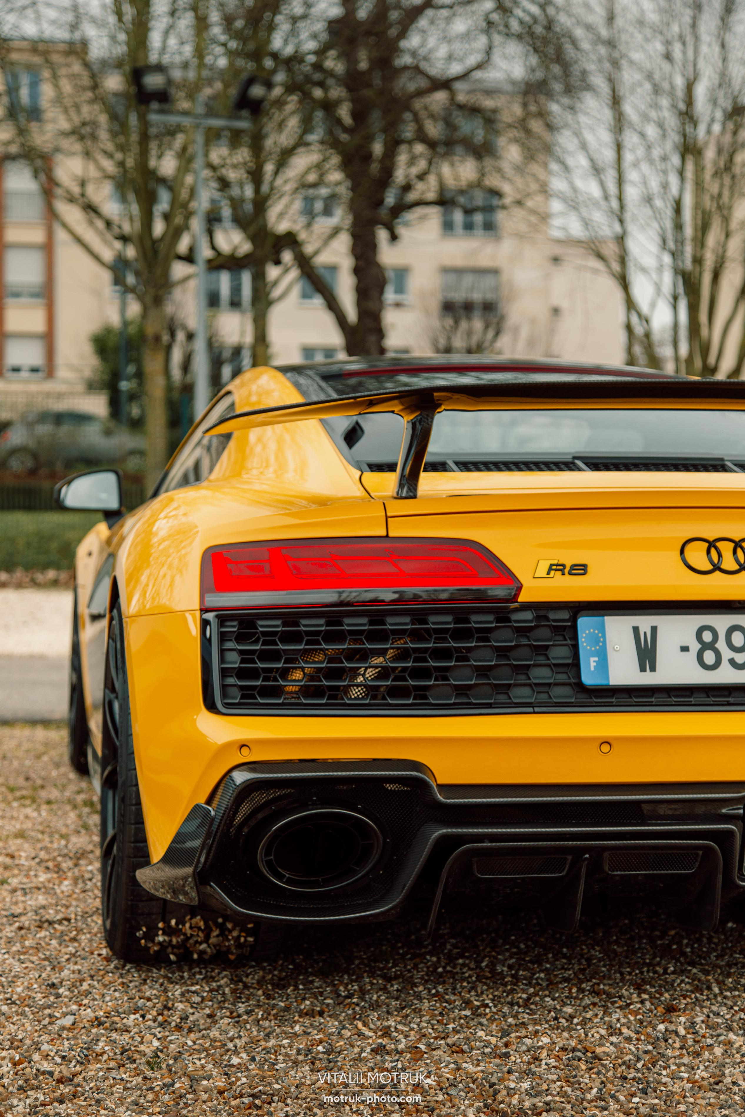 Cars and Coffee 12.02. Photographe de voitures à Paris — Vitalii Motruk