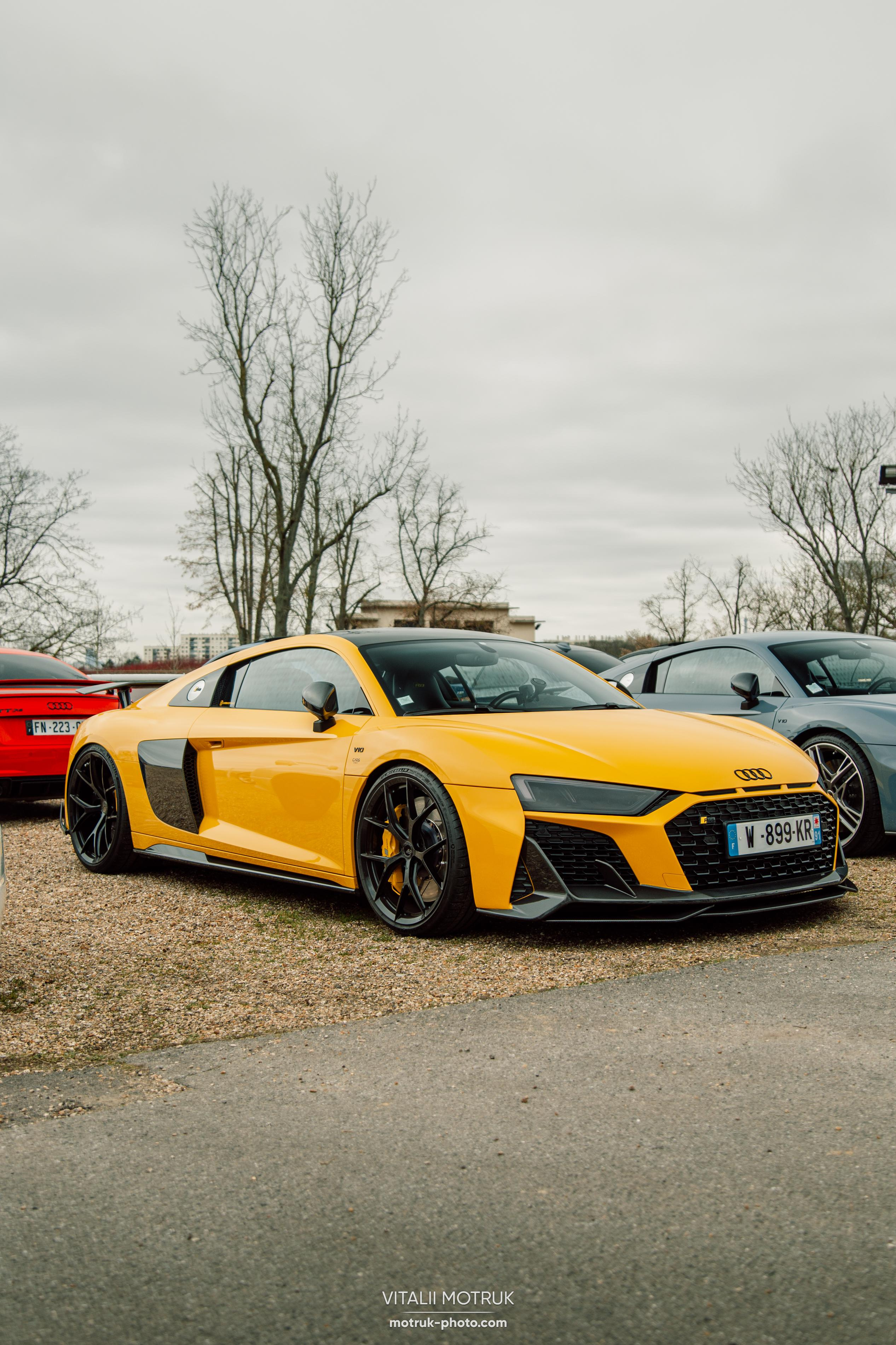 Cars and Coffee 12.02. Photographe de voitures à Paris — Vitalii Motruk