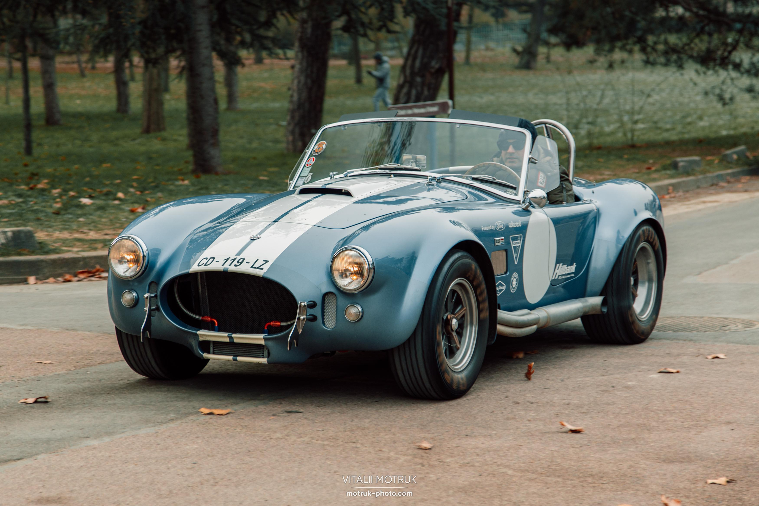 Rassemblement a l’Auteuil. Photographe de voitures à Paris — Vitalii Motruk
