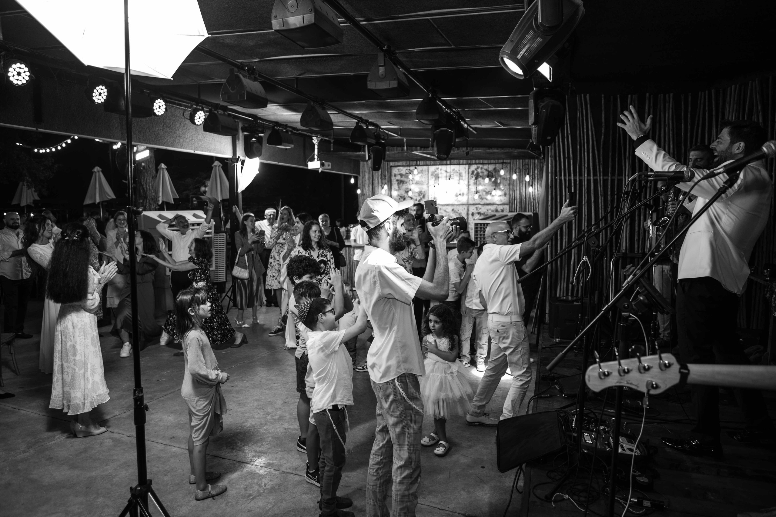 WEDDING OUT OF CITY. PHOTOGRAPHER IN ISRAEL