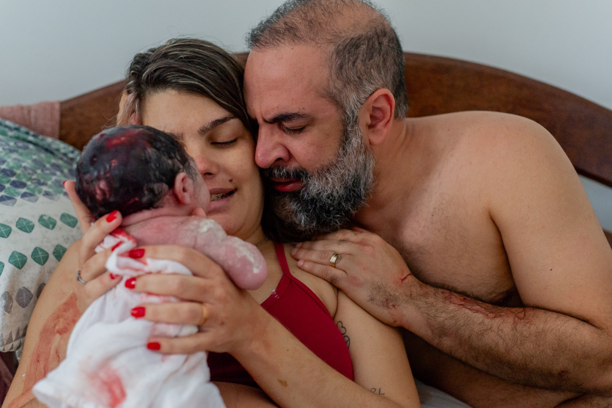 Fotografia de Parto Maria Liz. Água Carmim Fotografia