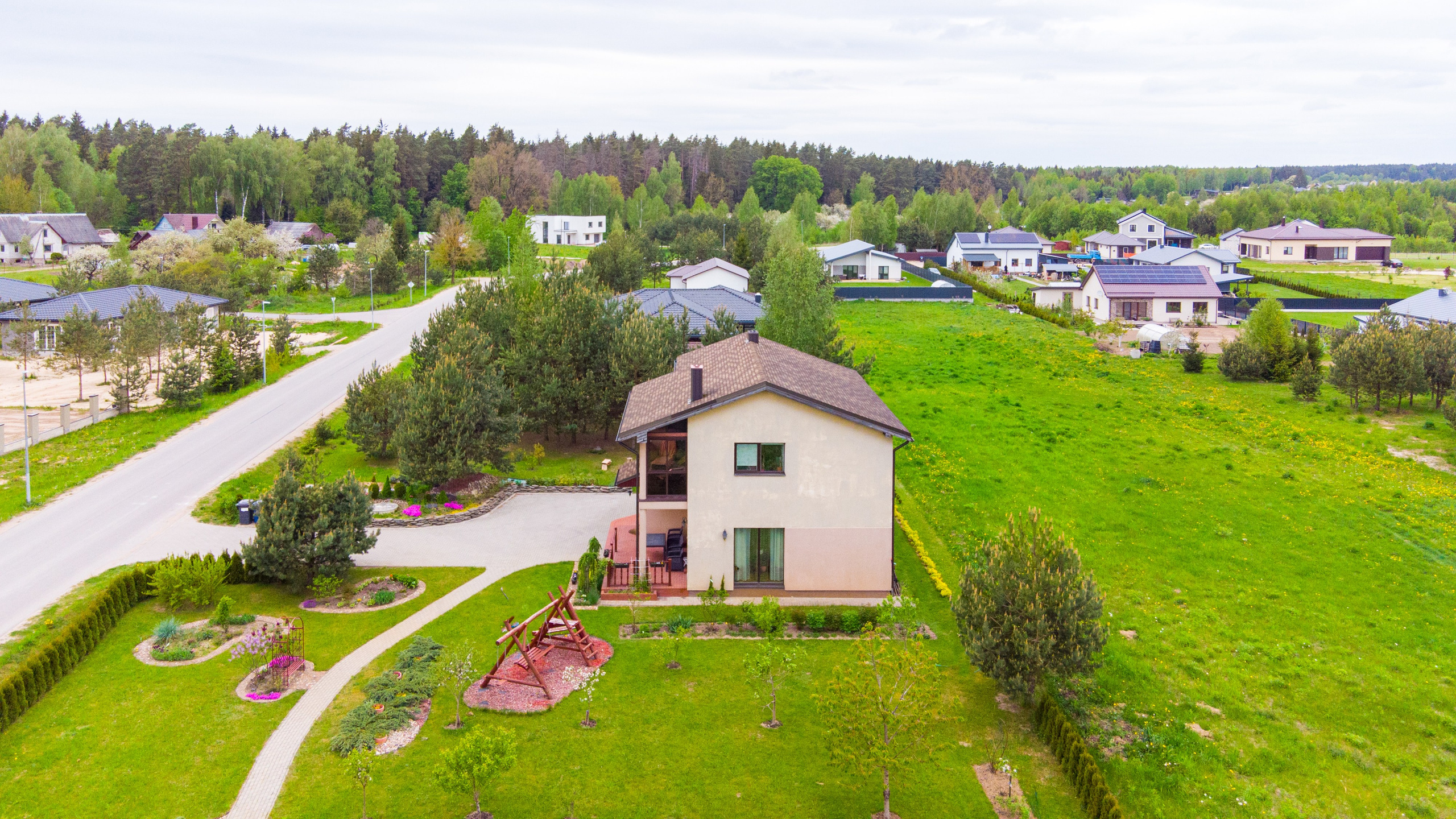 Mickūnai, Pamiškės g. Elina Sapiega fotografė Vilniuje