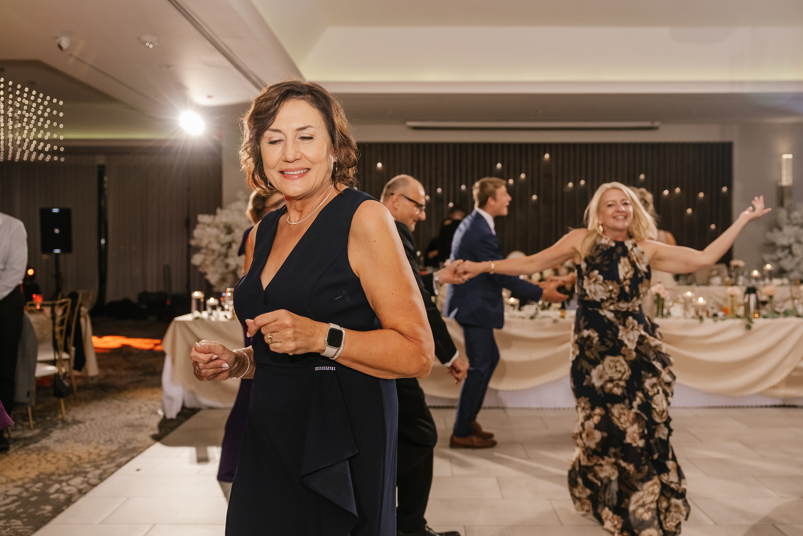 09.06.2025 Wedding. Wedding family event photographer in Chicago Nick Yushevich