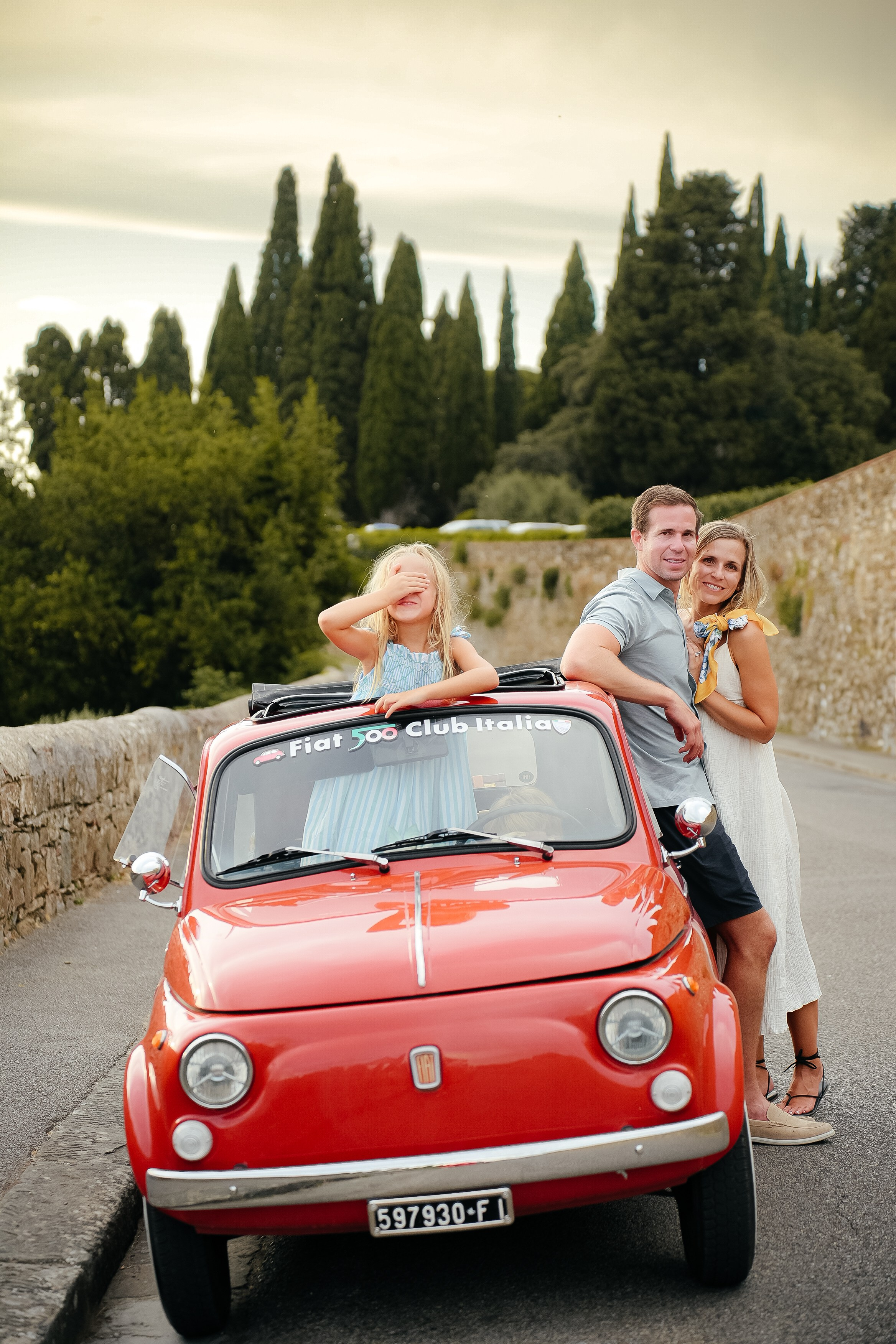 Nicole & Family. Wedding Photographer in Italy