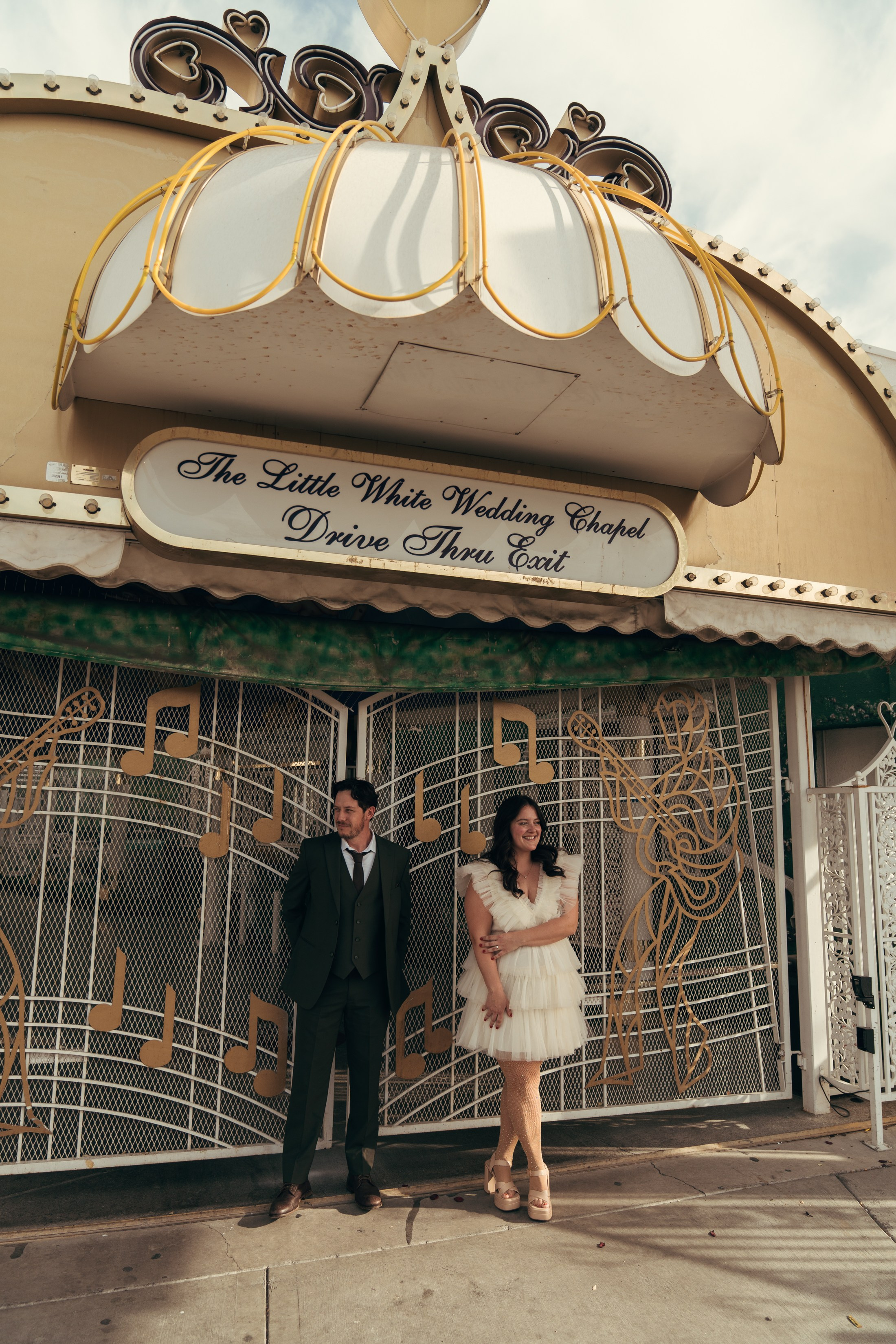 Grace&Jesse. Wedding & elopement photographer Viktoriya Kravtsov. Las Vegas