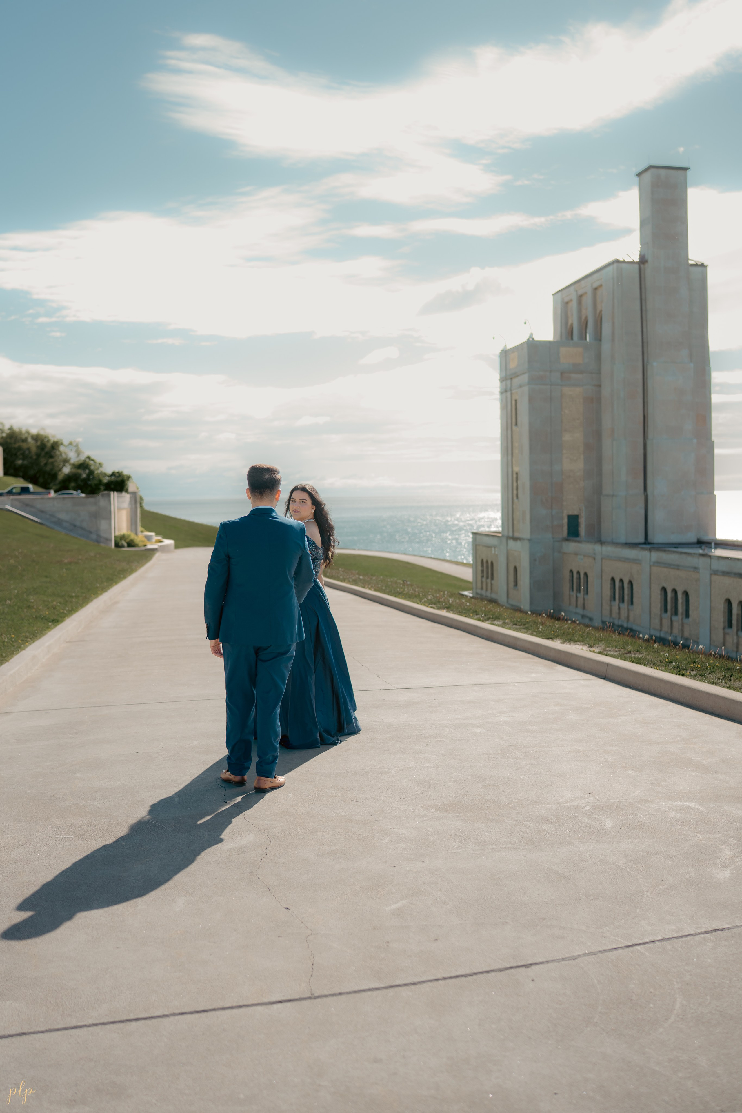 Dhairya and Krupali. Wedding Photographers and Filmmakers